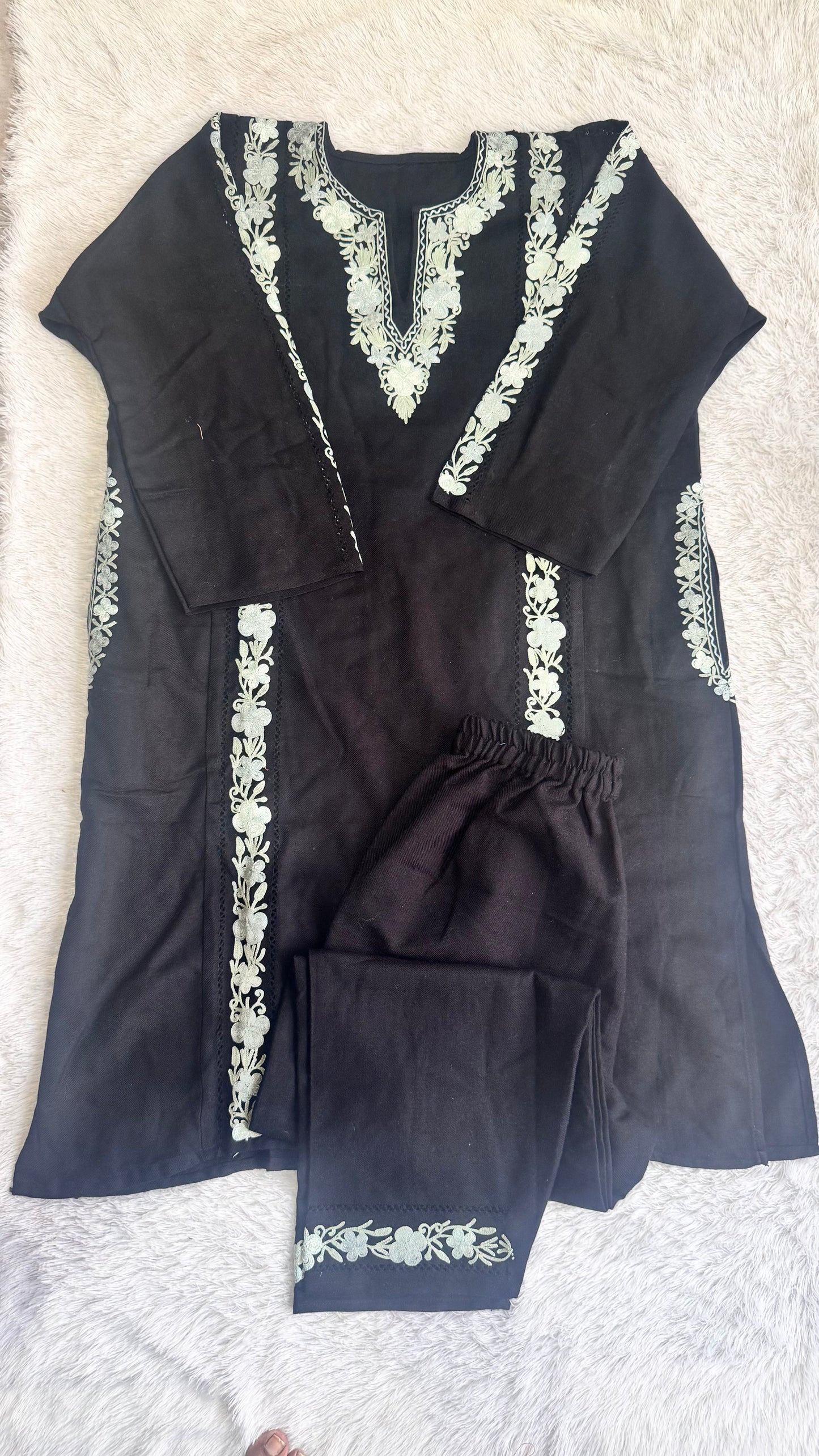 Classic Black Floral Kashmiri Aari Hand Embroidered Woollen Pheran Set with Pockets and Pants