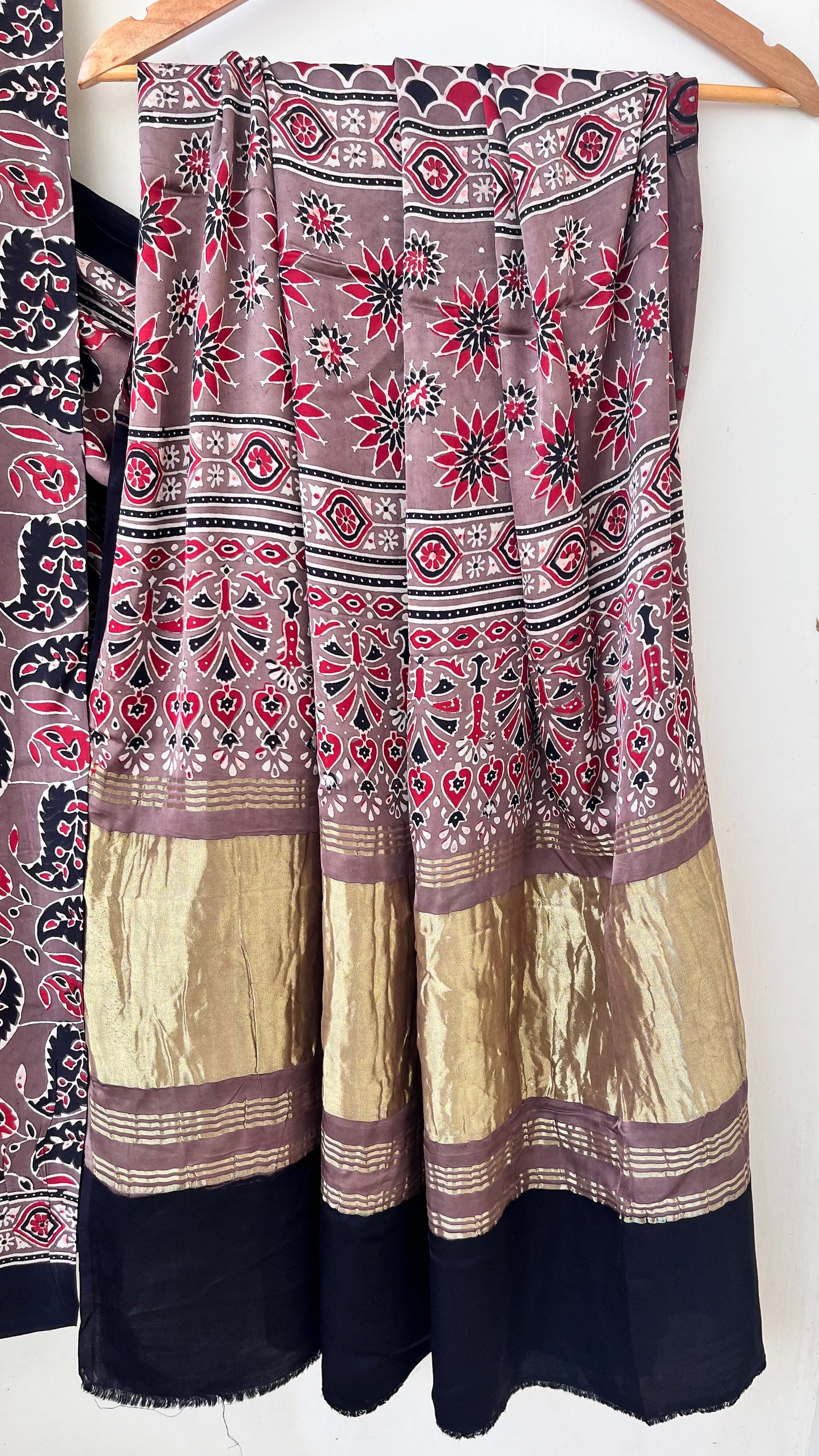 Rasin Shade Floral Booti Ajrakh Hand Block Natural Dye Modal Silk Lagdi Patti Saree With Blouse