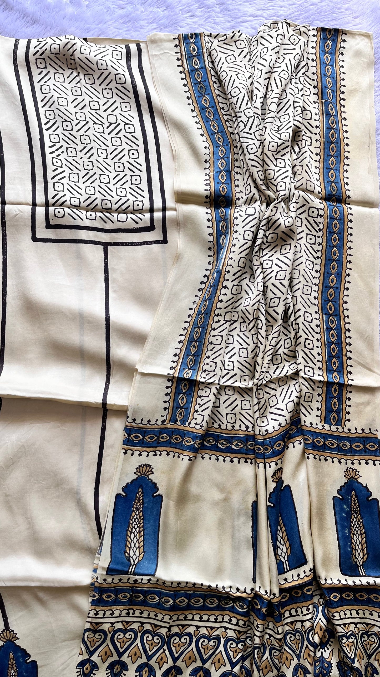 Off White Dhaari and Jharokha Print Modal Silk Hand Block Print 2pc Suit Material