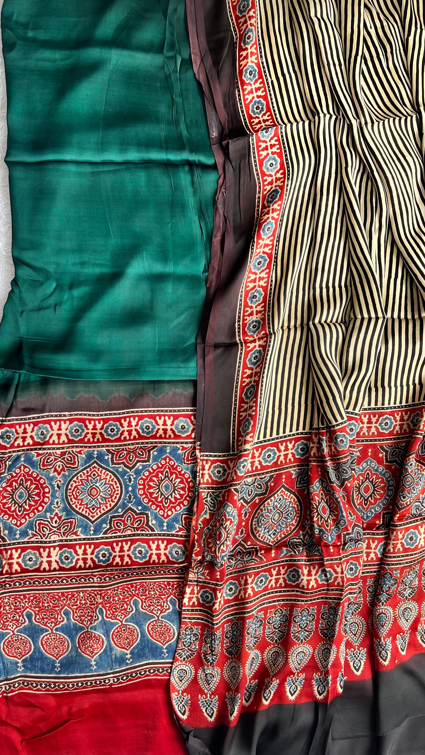 Bottle Green Dhaari Buta Modal Silk Suit Set with Modal Silk Dupatta