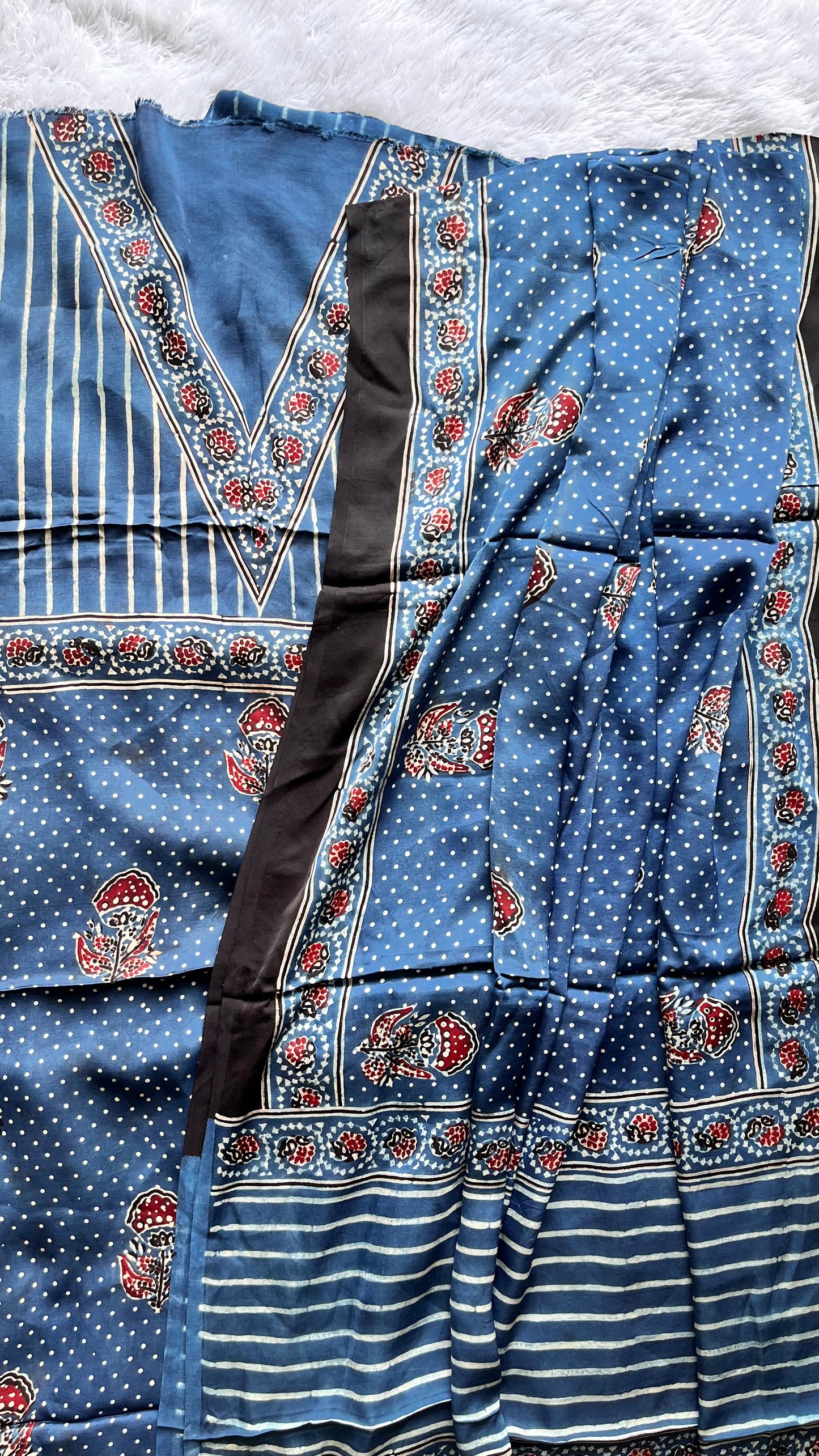 Deep Blue Dhaari and Buta Pure Modal Silk Suit Set with Modal Silk Dupatta