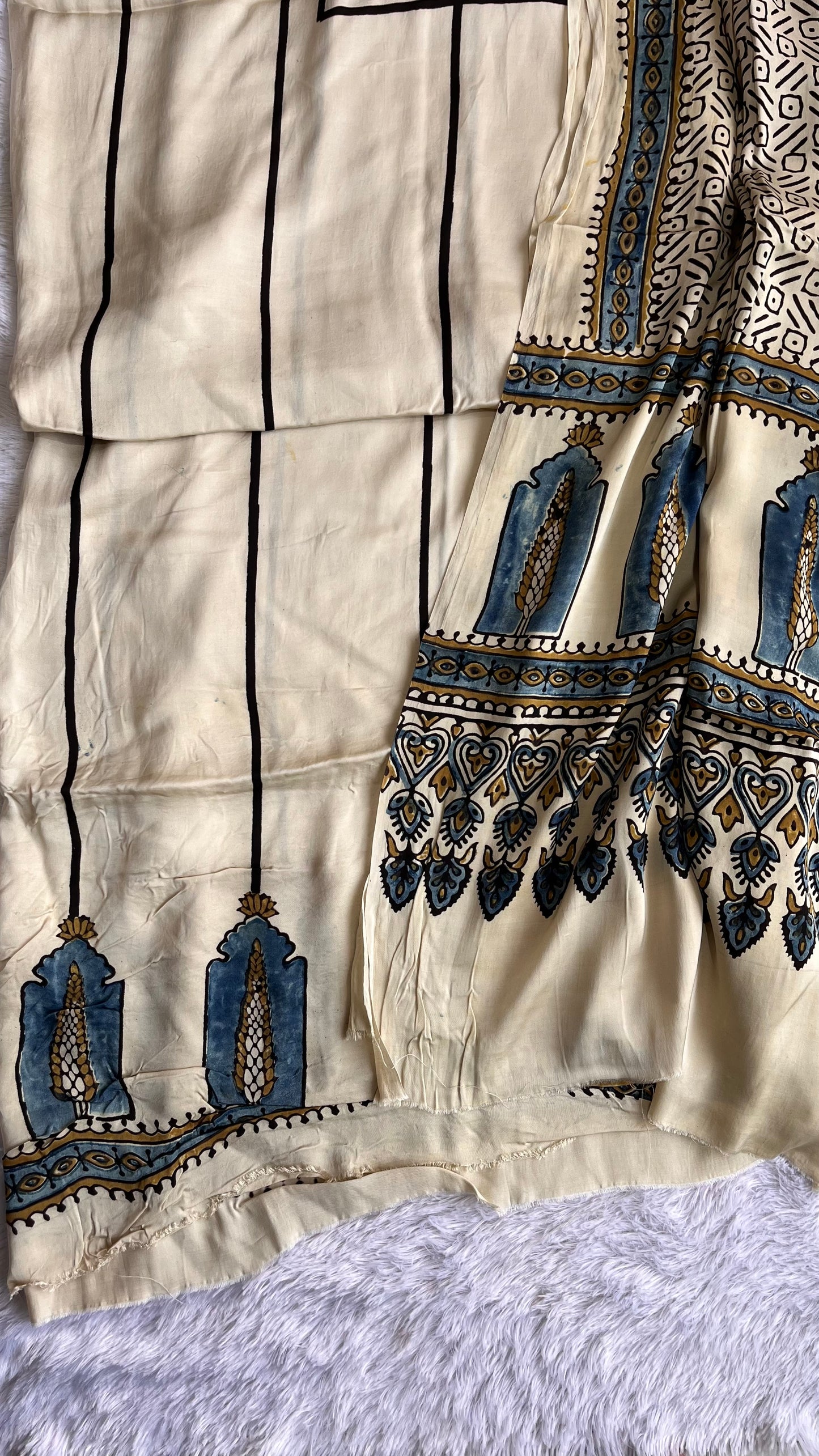Off White Dhaari and Jharokha Print Modal Silk Hand Block Print 2pc Suit Material