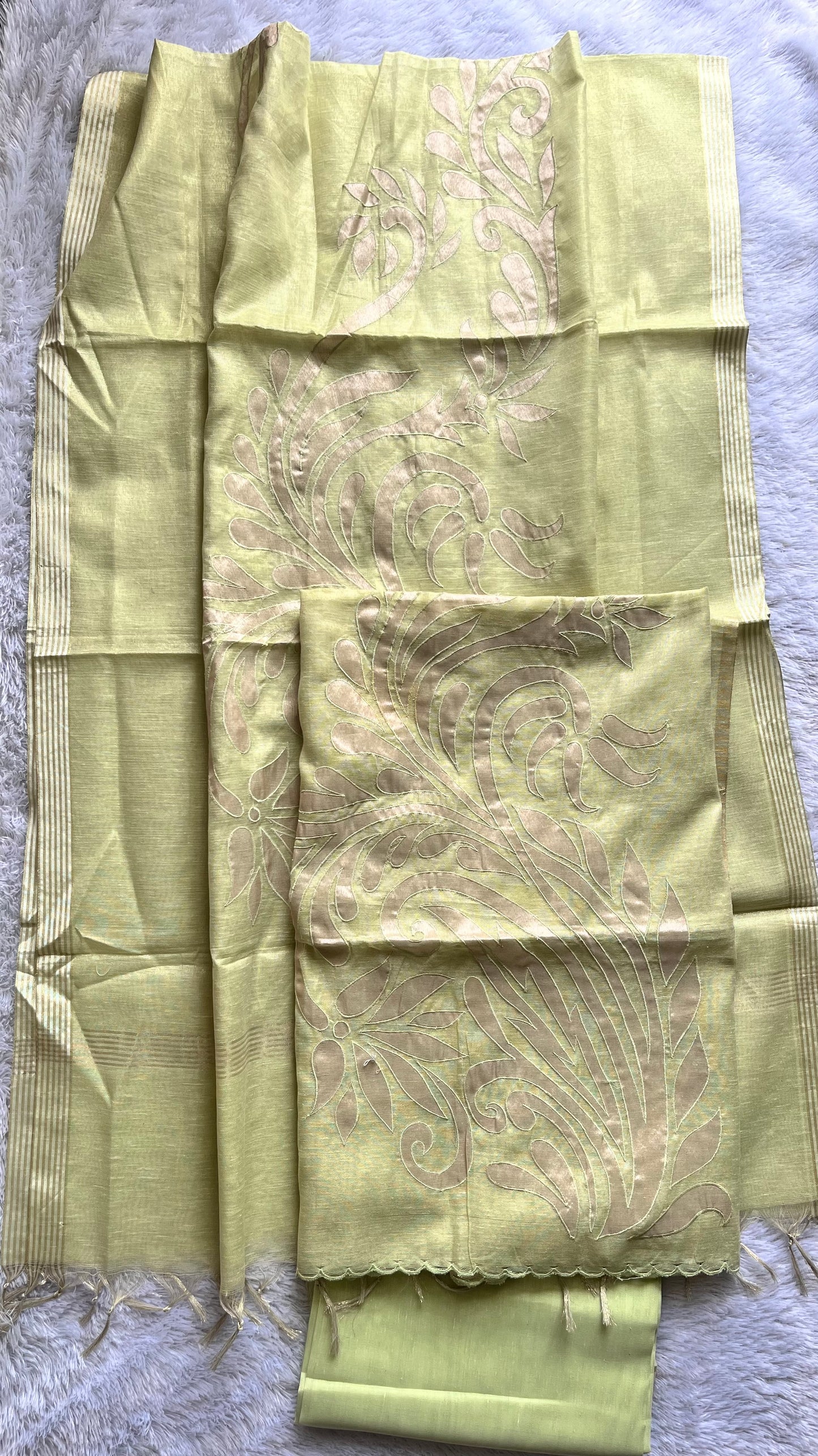 Green Shade Banarasi Tissue Linen 3-Piece Suit with All over Applique Work on Daman and Dupatta