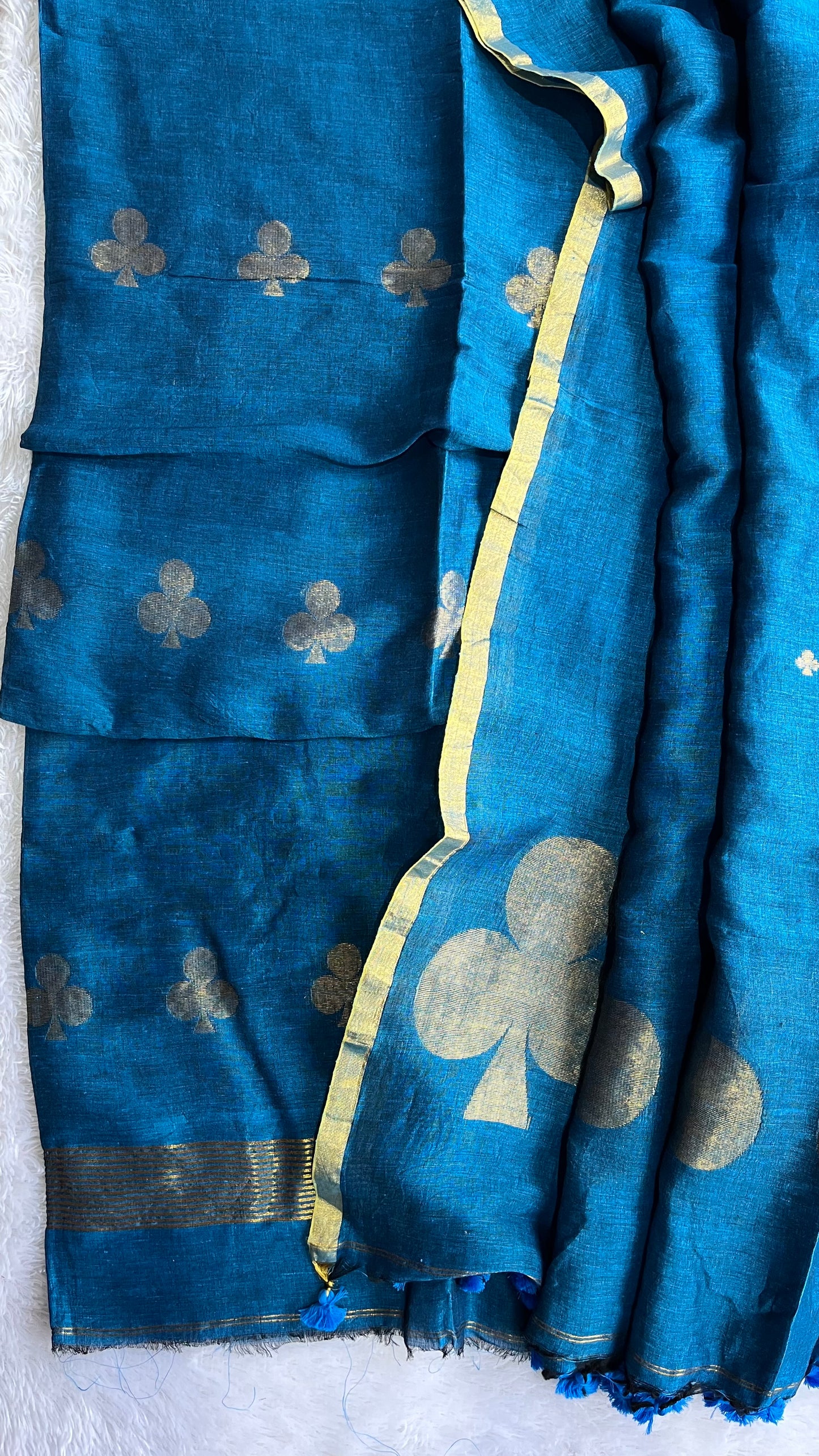 Morpankhi Blue Paan Buta Pure Jayshree Linen with Jamdani Hand Woven Daman 2 pc Suit Set