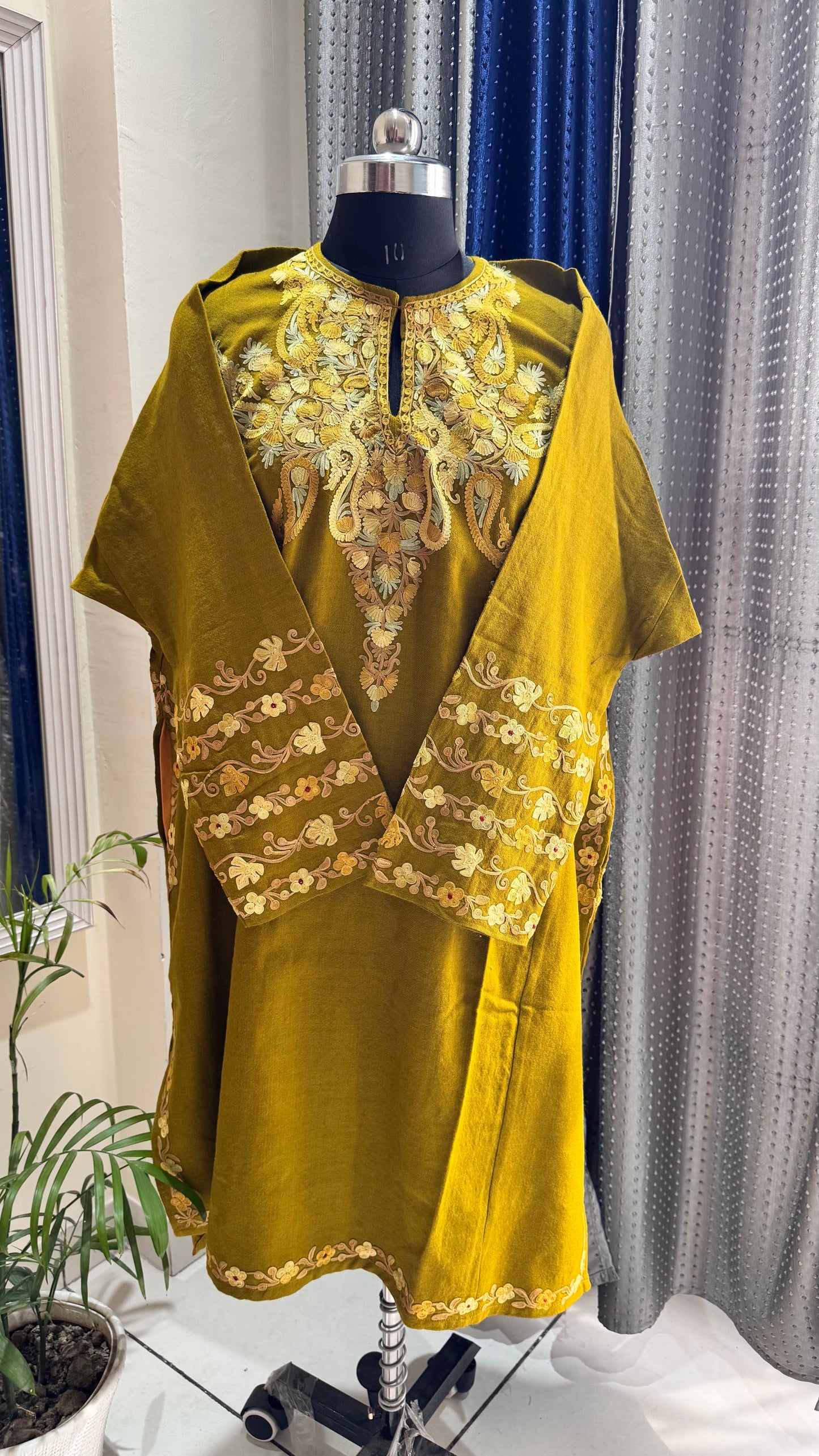 Mehendi Green Hand Embroidered Pure Marino Wool Kashmiri Pheran with Pockets and Hand Embroidered Sleeves (Size 52”)