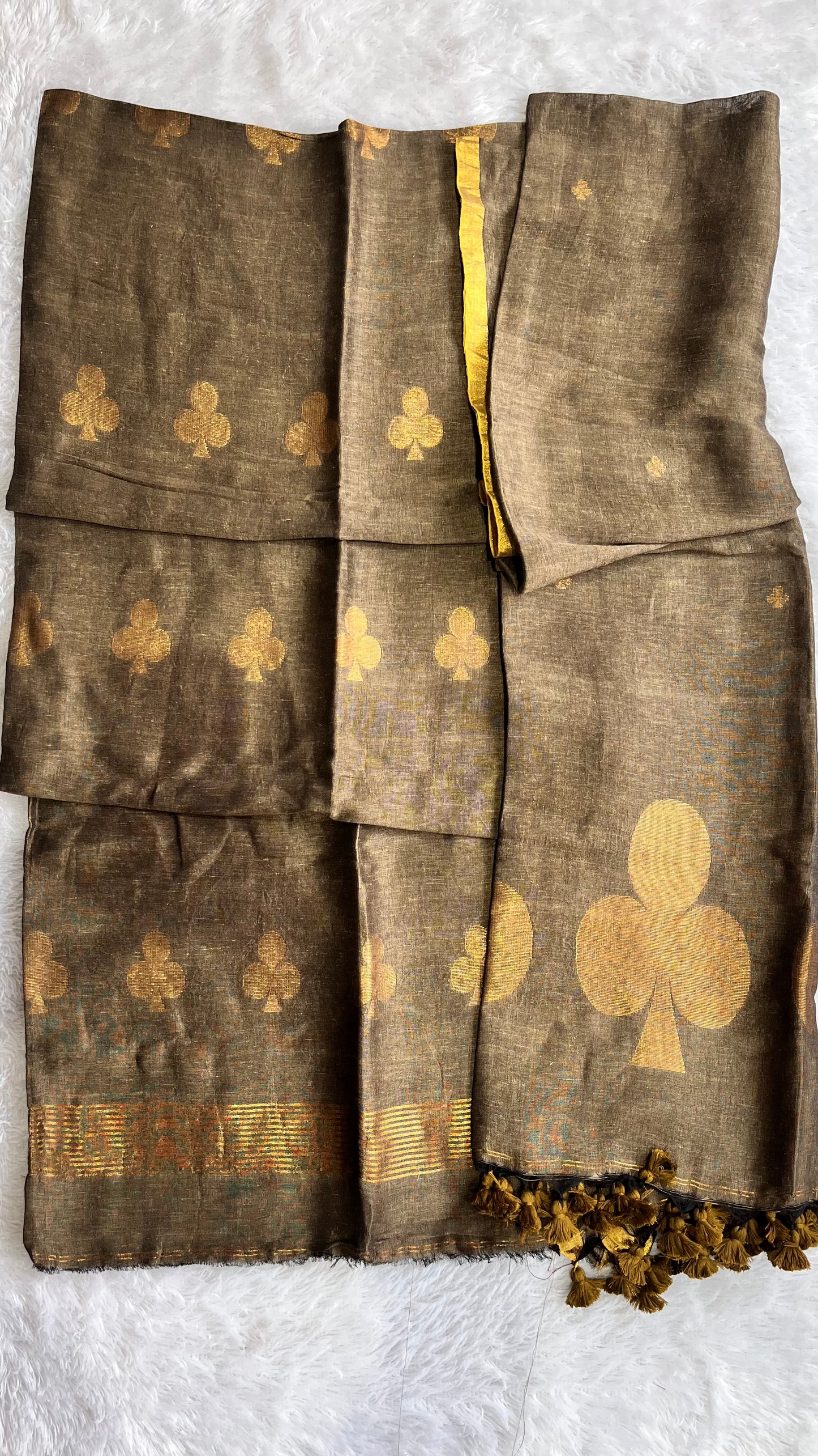 Chocolate Paan Buta Pure Jayshree Linen with Jamdani Hand Woven Daman 2 pc Suit Set