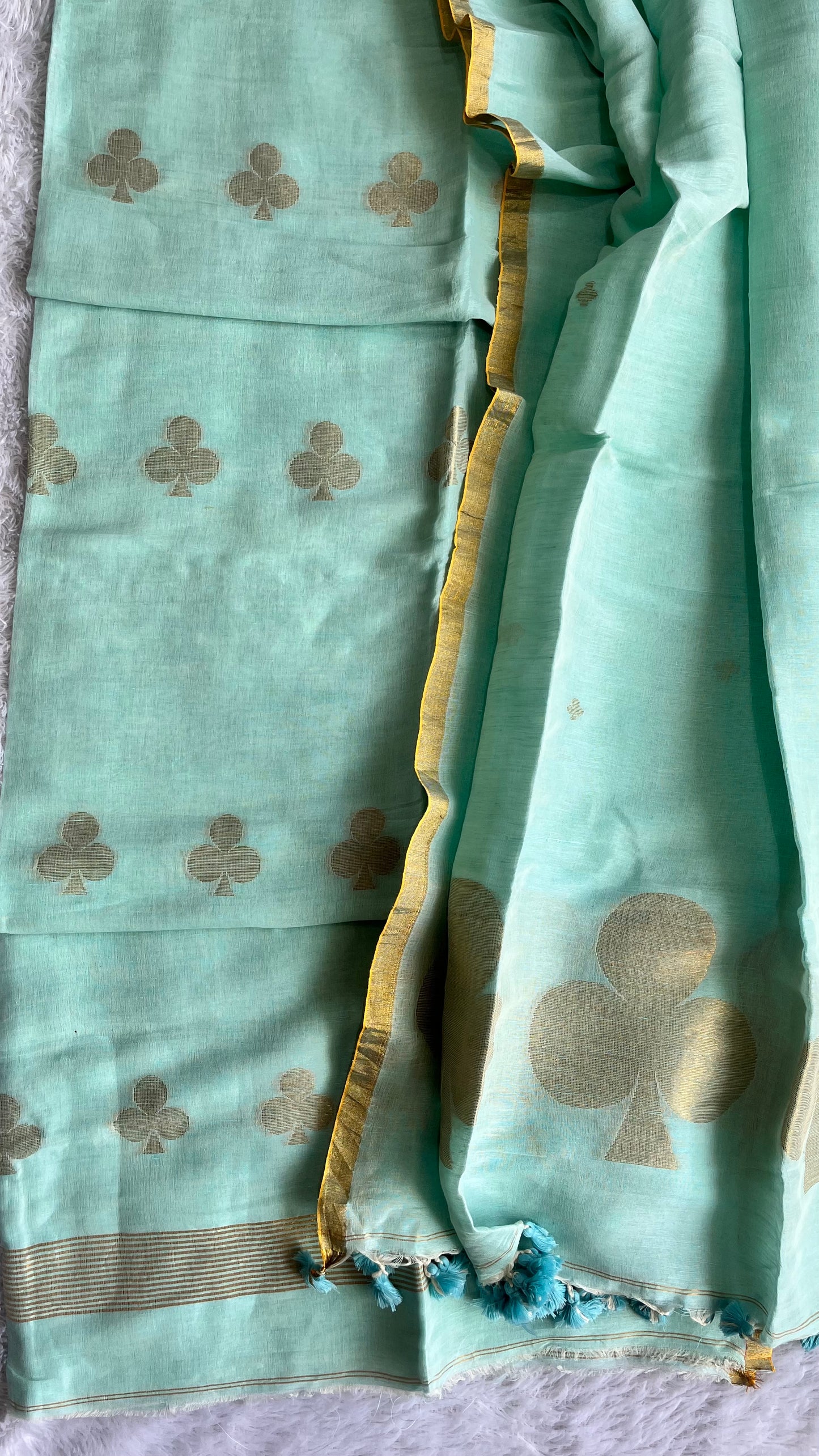 Aqua Blue Paan Buta Pure Jayshree Linen with Jamdani Hand Woven Daman 2 pc Suit Set
