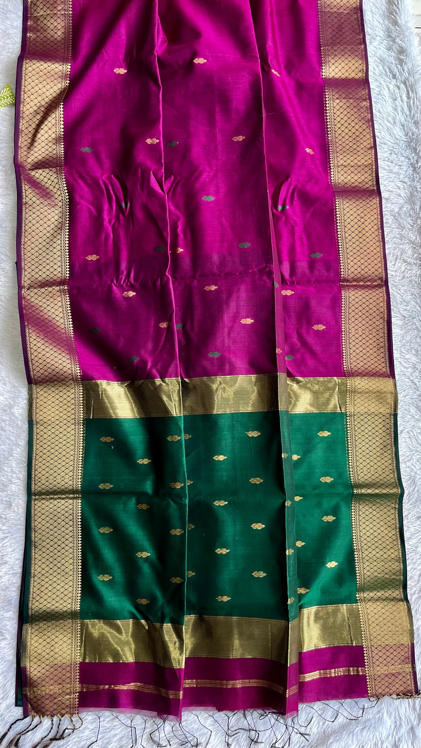Magenta Pink with with Gold Zari Border Handwoven Maheshwari Tissue Silk Saree