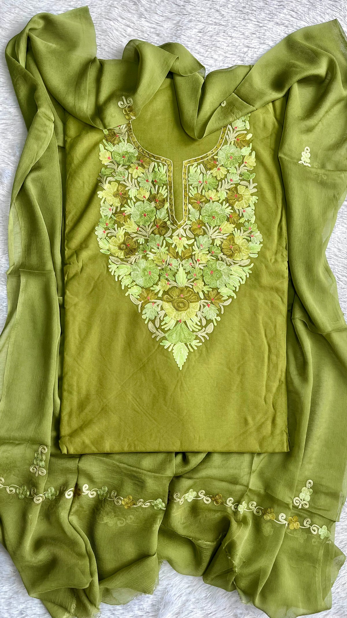 Olive Green Kashmiri Aari Embroidered 3pc Suit Set with Embroidered Muslin Dupatta