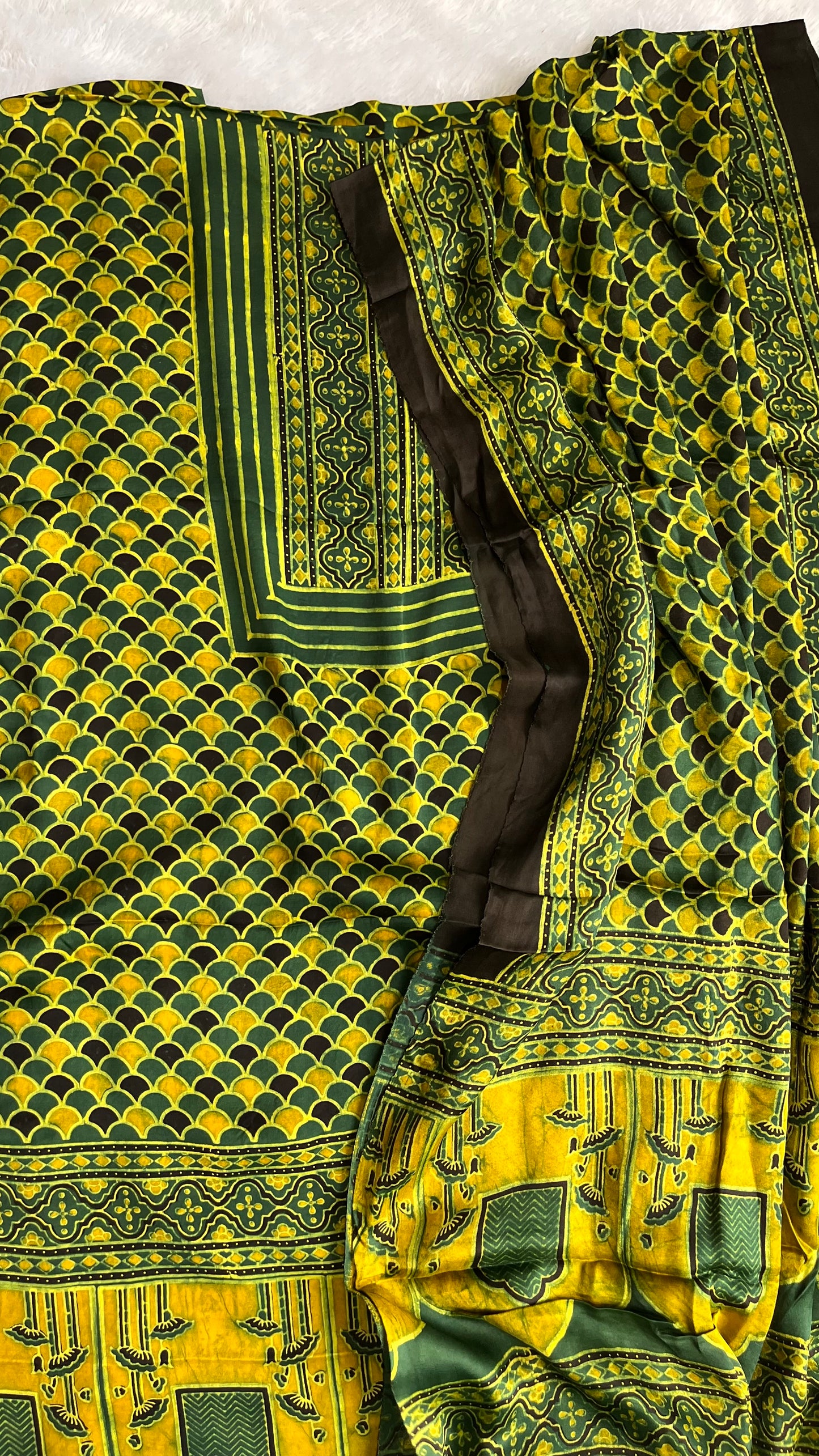 Deep Green and Yellow Mugal Buta Motif Modal Silk Ajrakh Hand Block Print 2pc Suit Set with Modal Silk Lagdi Patti Dupatta