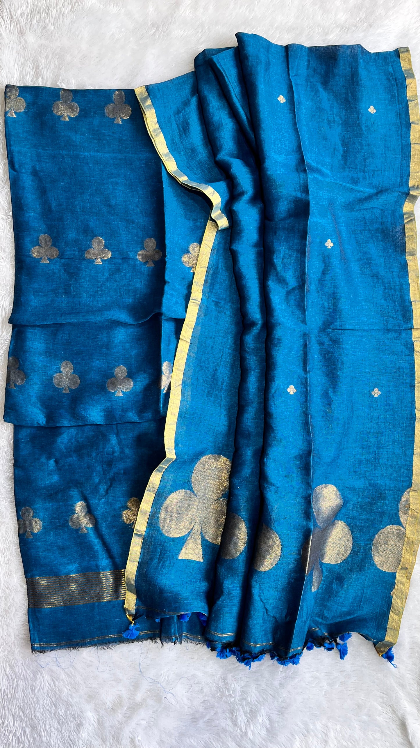 Morpankhi Blue Paan Buta Pure Jayshree Linen with Jamdani Hand Woven Daman 2 pc Suit Set