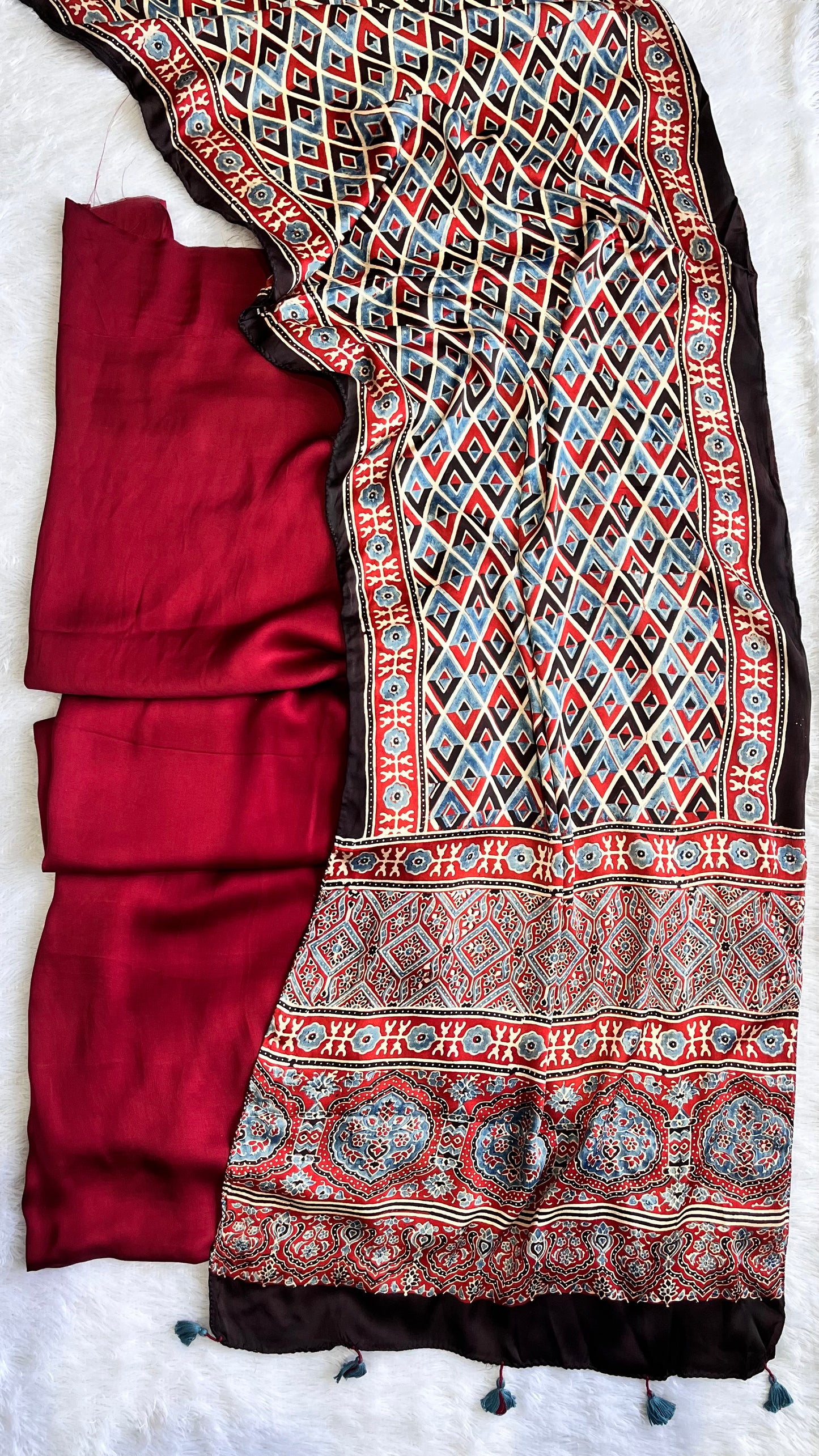 Maroon Solid Shade Modal Silk 2 pc Suit Set with Matching Grid Buta Modal Silk Stole
