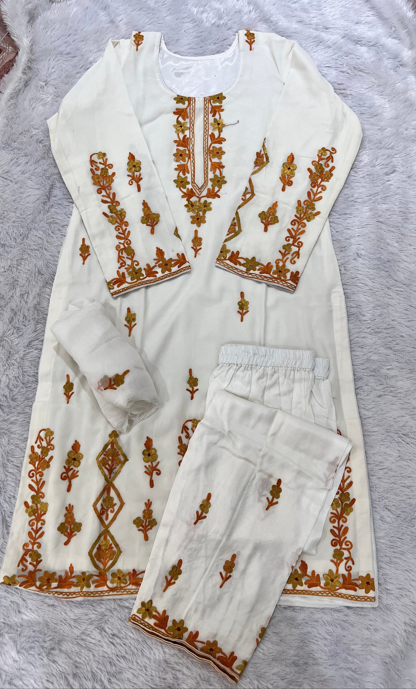 Pearl White Georgette Kashmiri Work Suit Set with Matching Duaptta