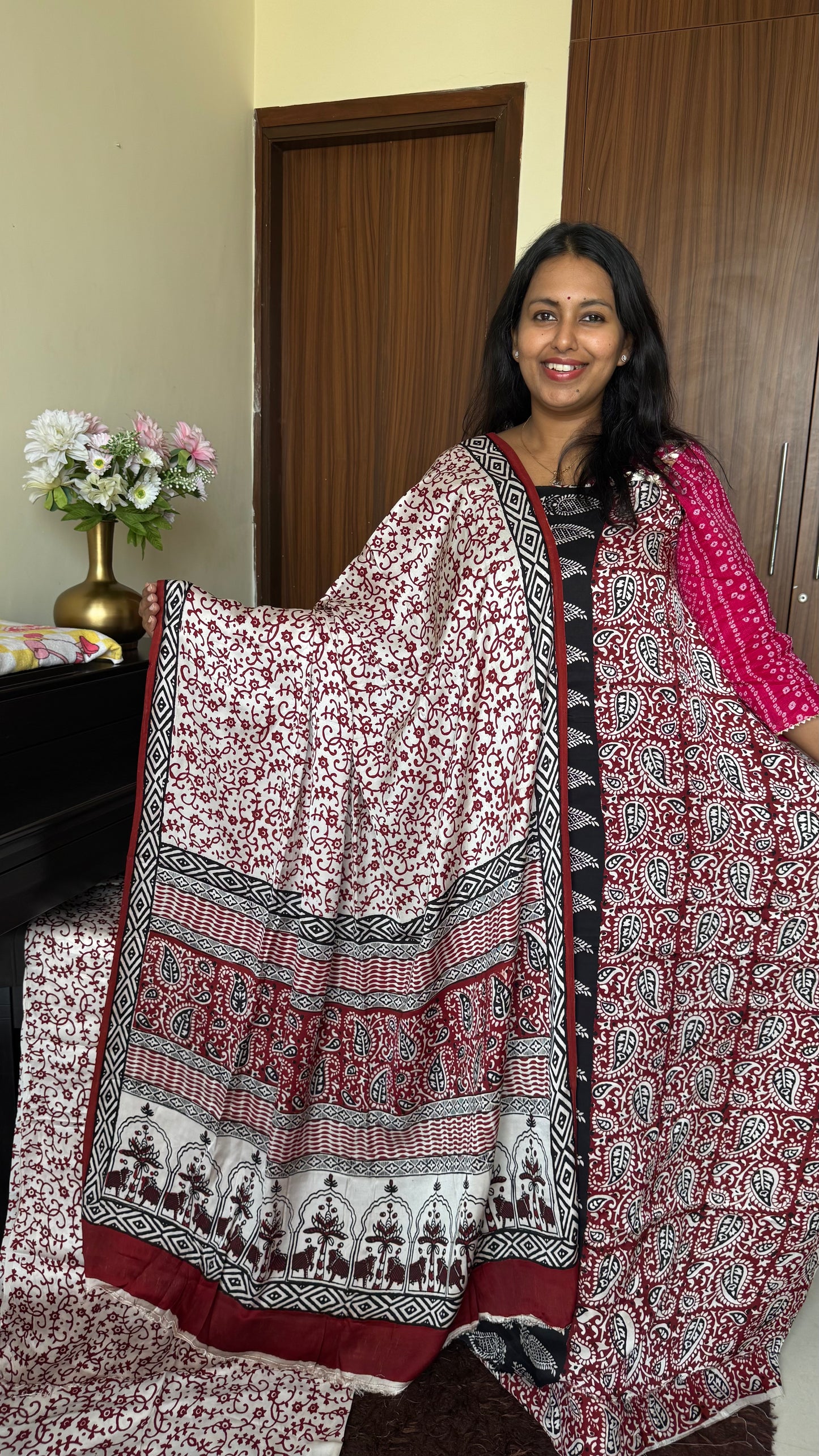 White Shade Leaves Jaal Motif Bagh Handblock Modal Silk Suit Set - 3 Piece