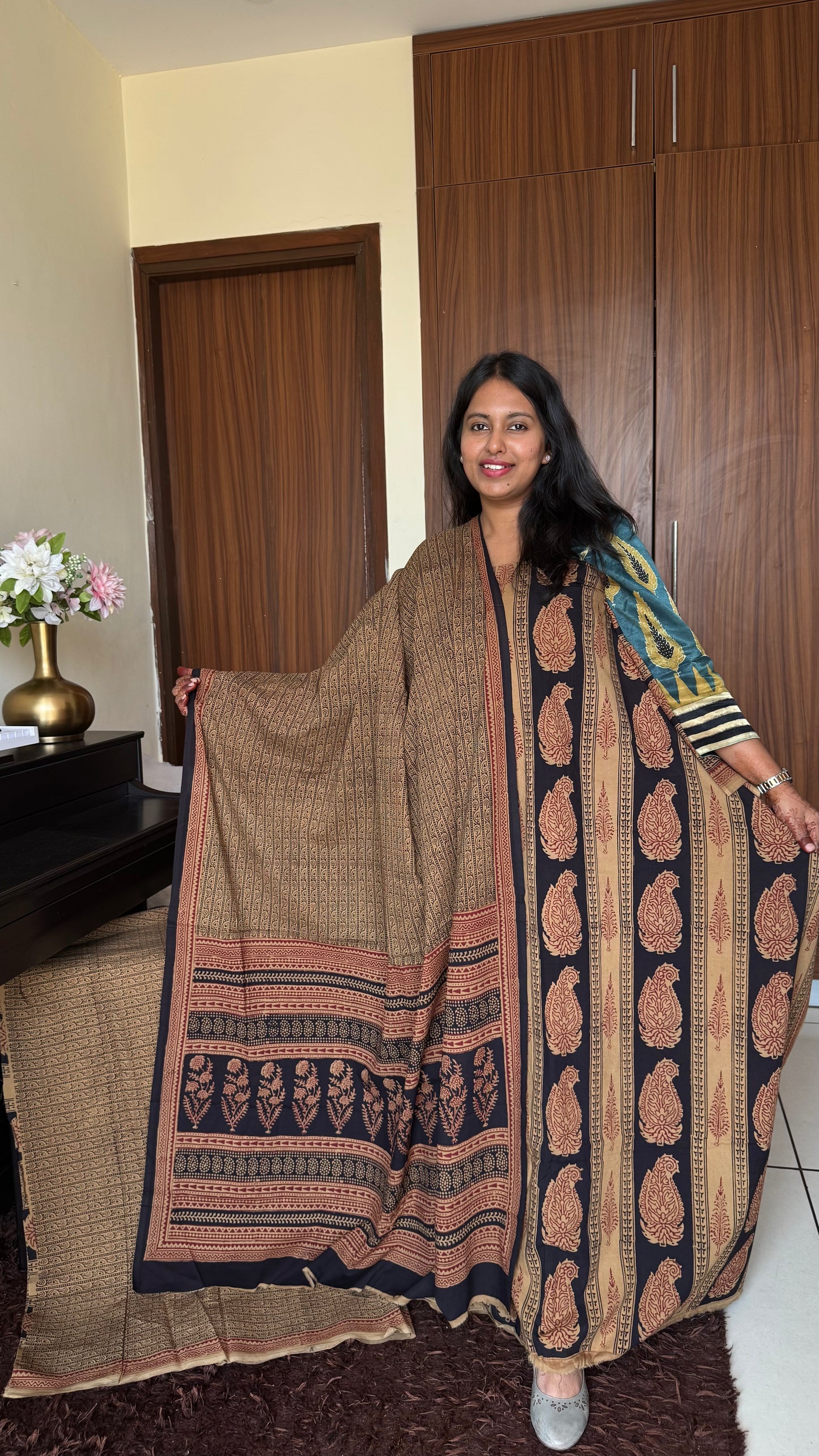 Earthy Brown Pure Cotton Suit Set with HandBlocked Bagh Print-3Pc