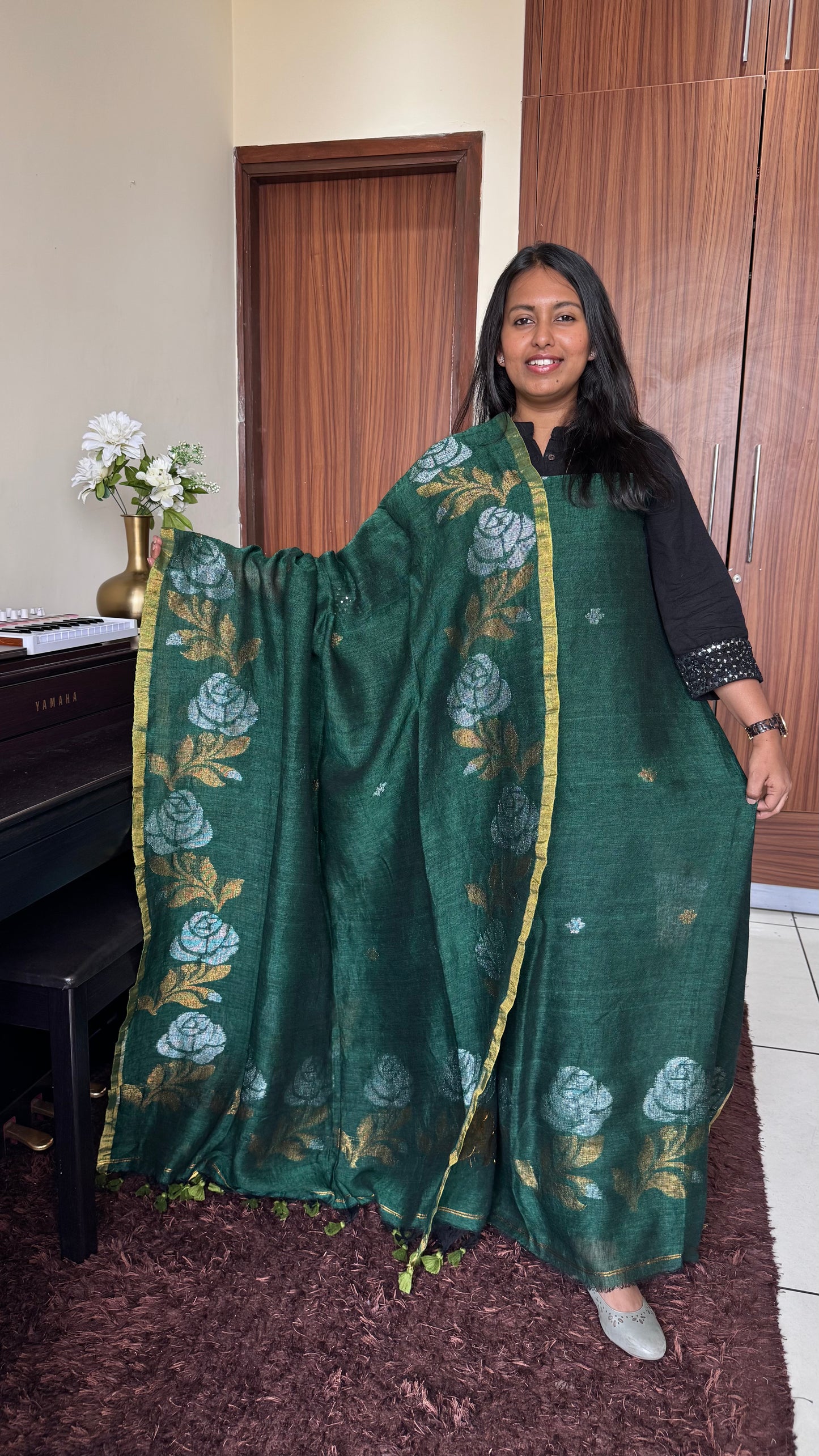 Forest Green Rose Buta Pure Jamdaani Linen with Sona-Chandi Zari Work 2 pc Suit Set