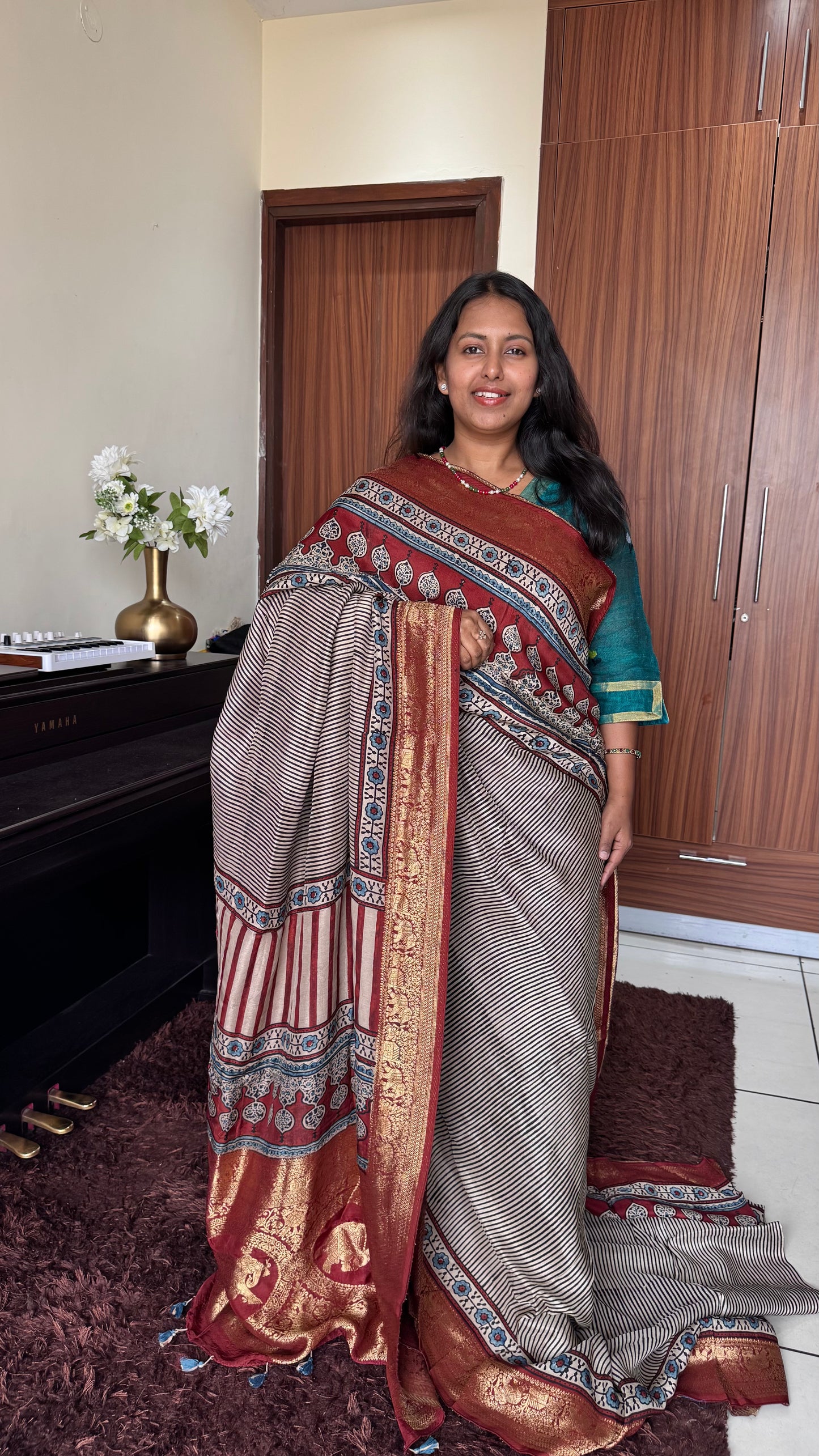 Kaali Dhaari Motif Ajrakh Hand Block Dola Silk Saree with Zari Pallu (With Blouse)