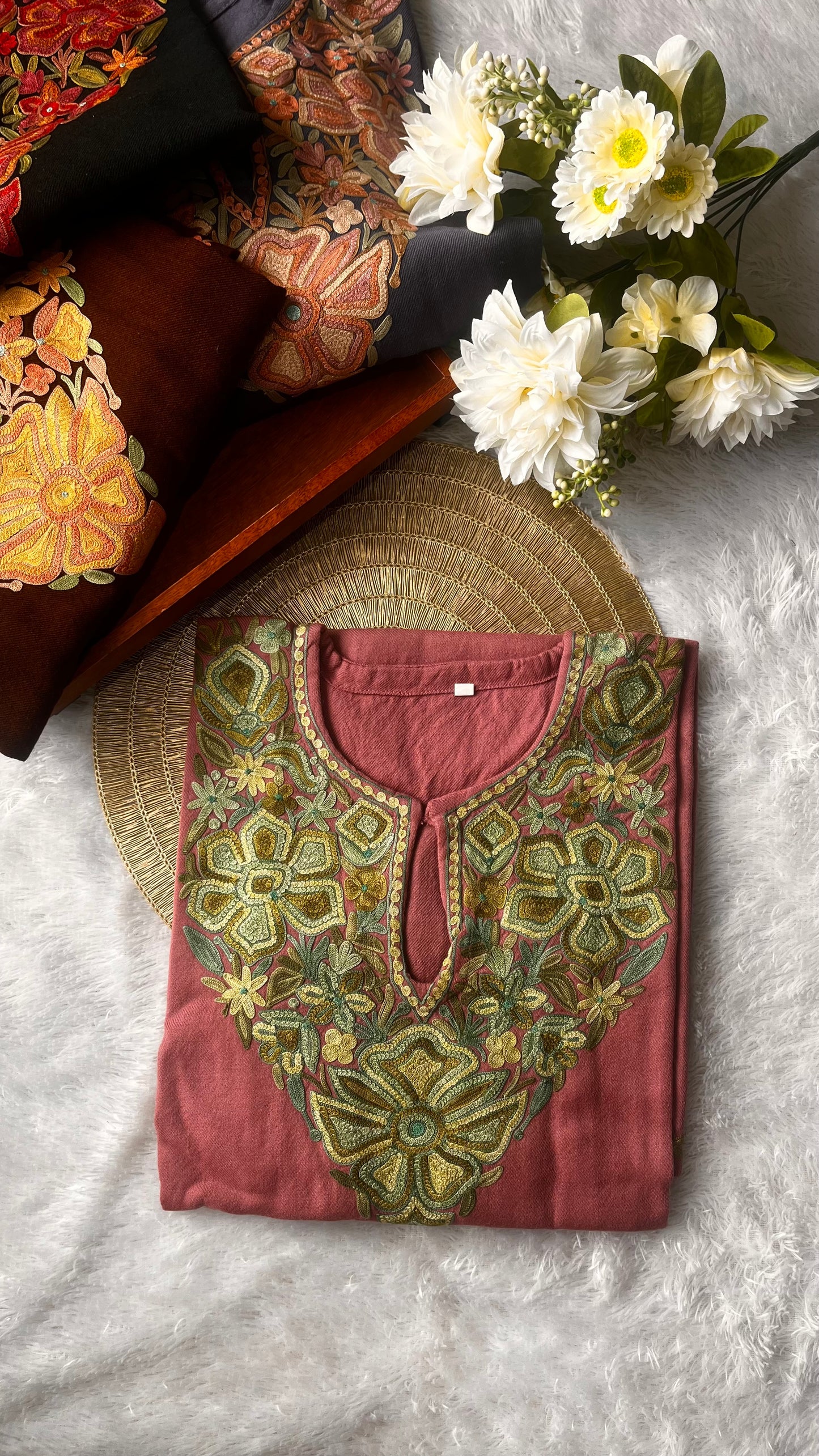 Dusty Pink Aari Embroidery Kashmiri Marino Wool Pheran with Pockets