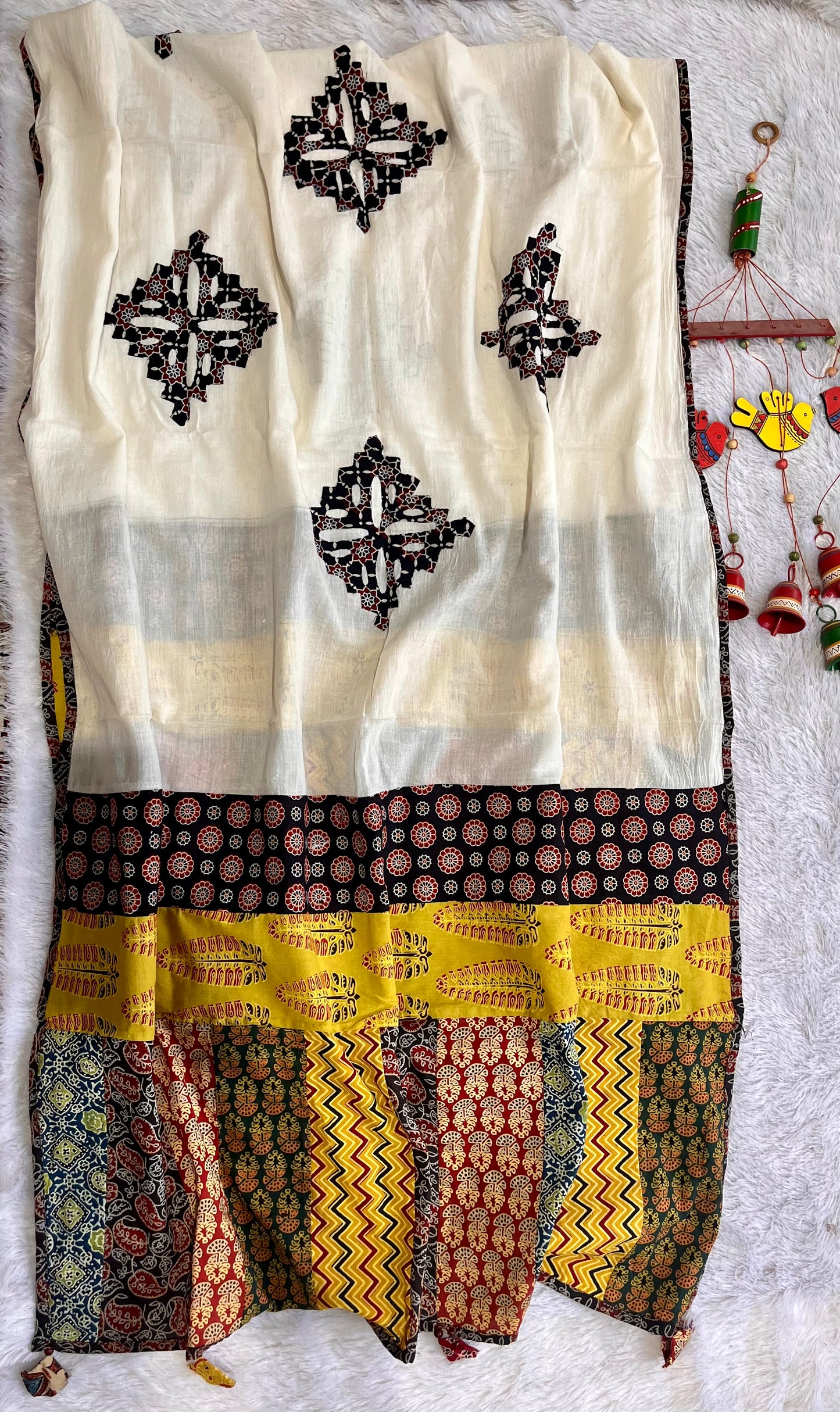 Pristine White Mul Cotton Ajrakh Applique Patchwork Dupatta