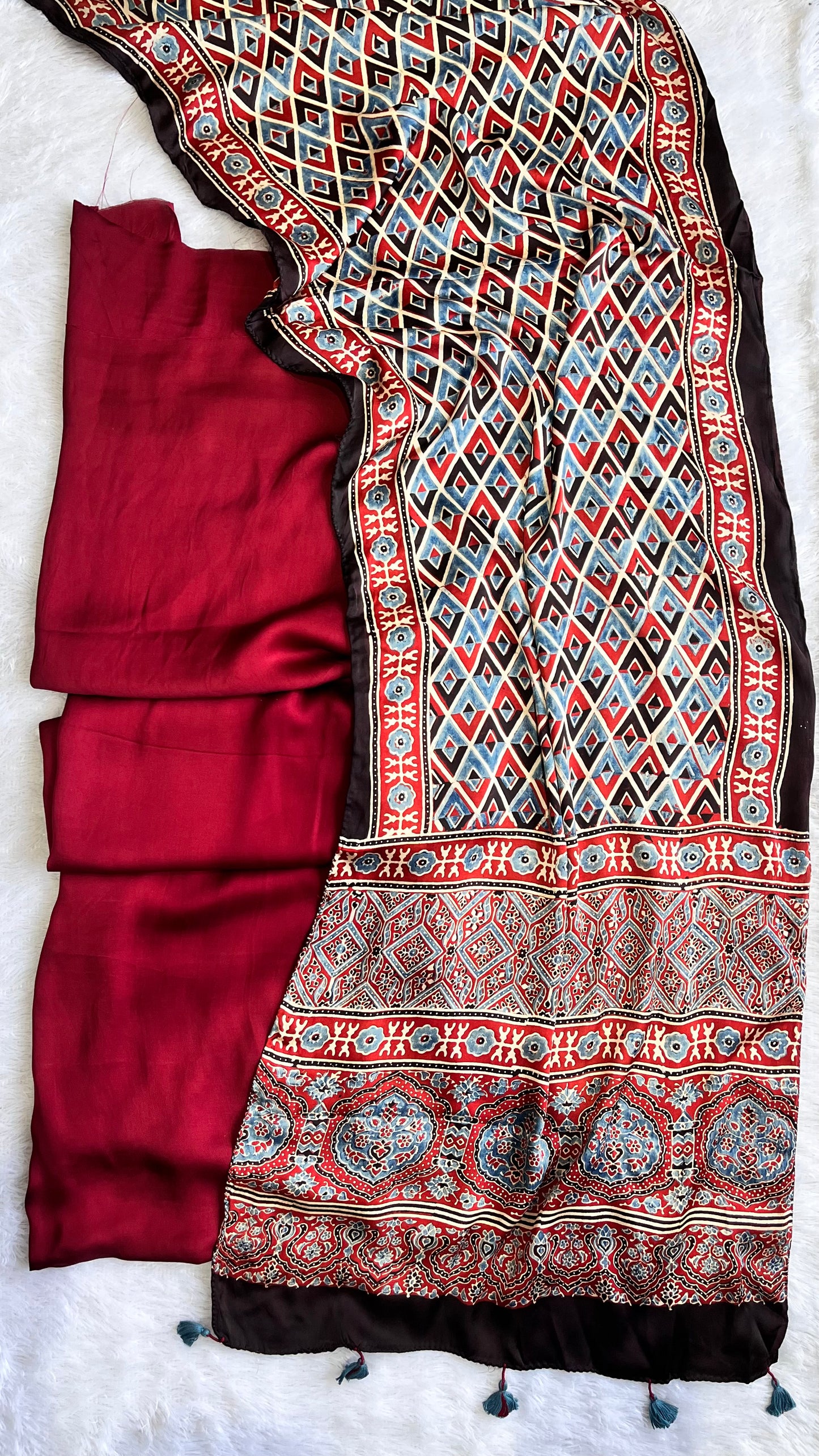Maroon Solid Shade Modal Silk 2 pc Suit Set with Matching Grid Buta Modal Silk Stole