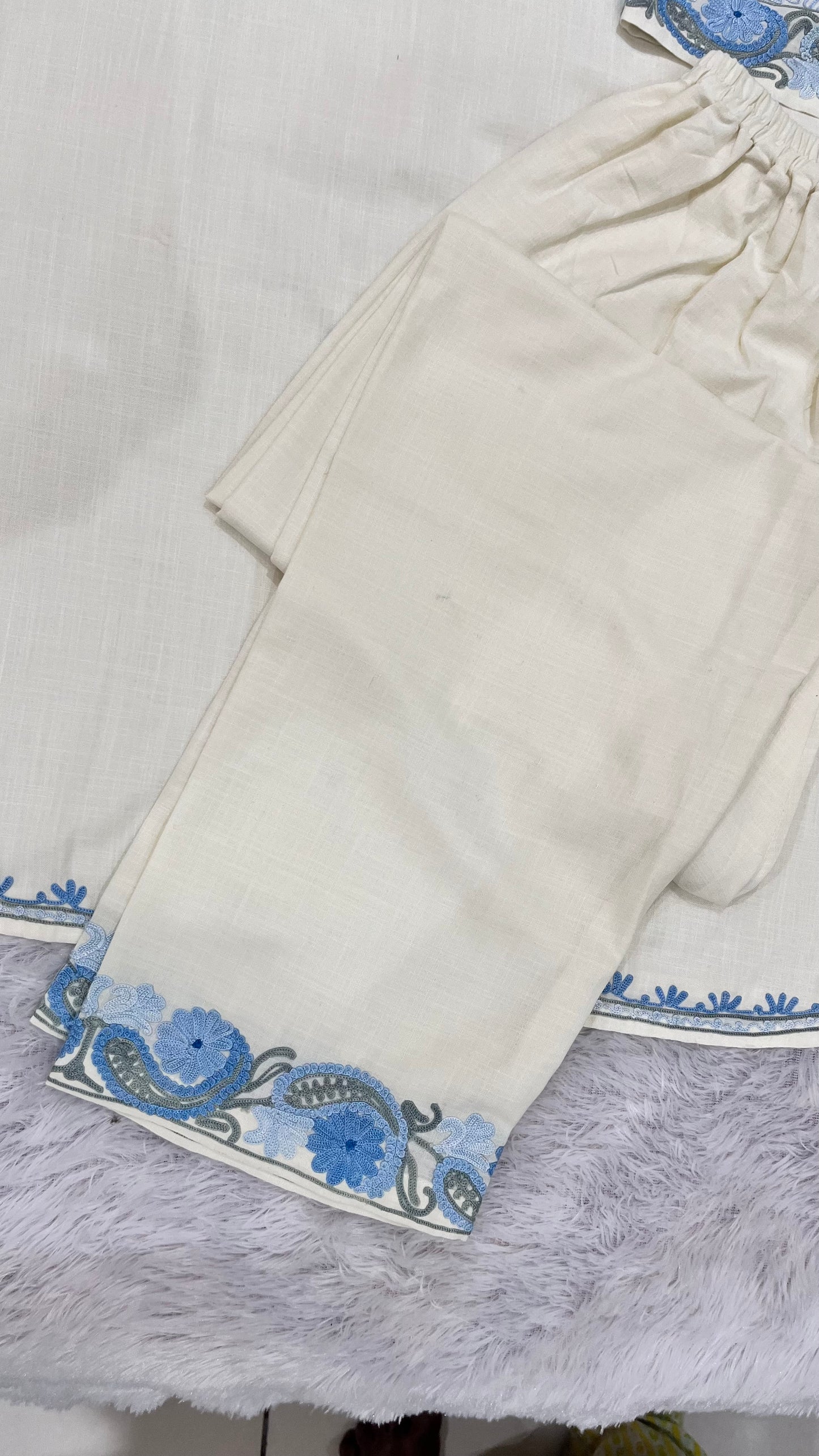 White Floral Threadwork Pure Cotton Kashmiri Embroidery Kurta and Pant Set ( Size 40, 42)