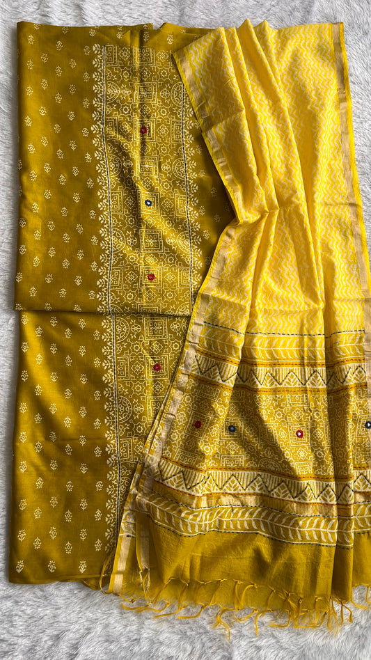 Lemon Green Chanderi Silk 2pc Suit Set with Mirror-work and Kantha Work Dupatta