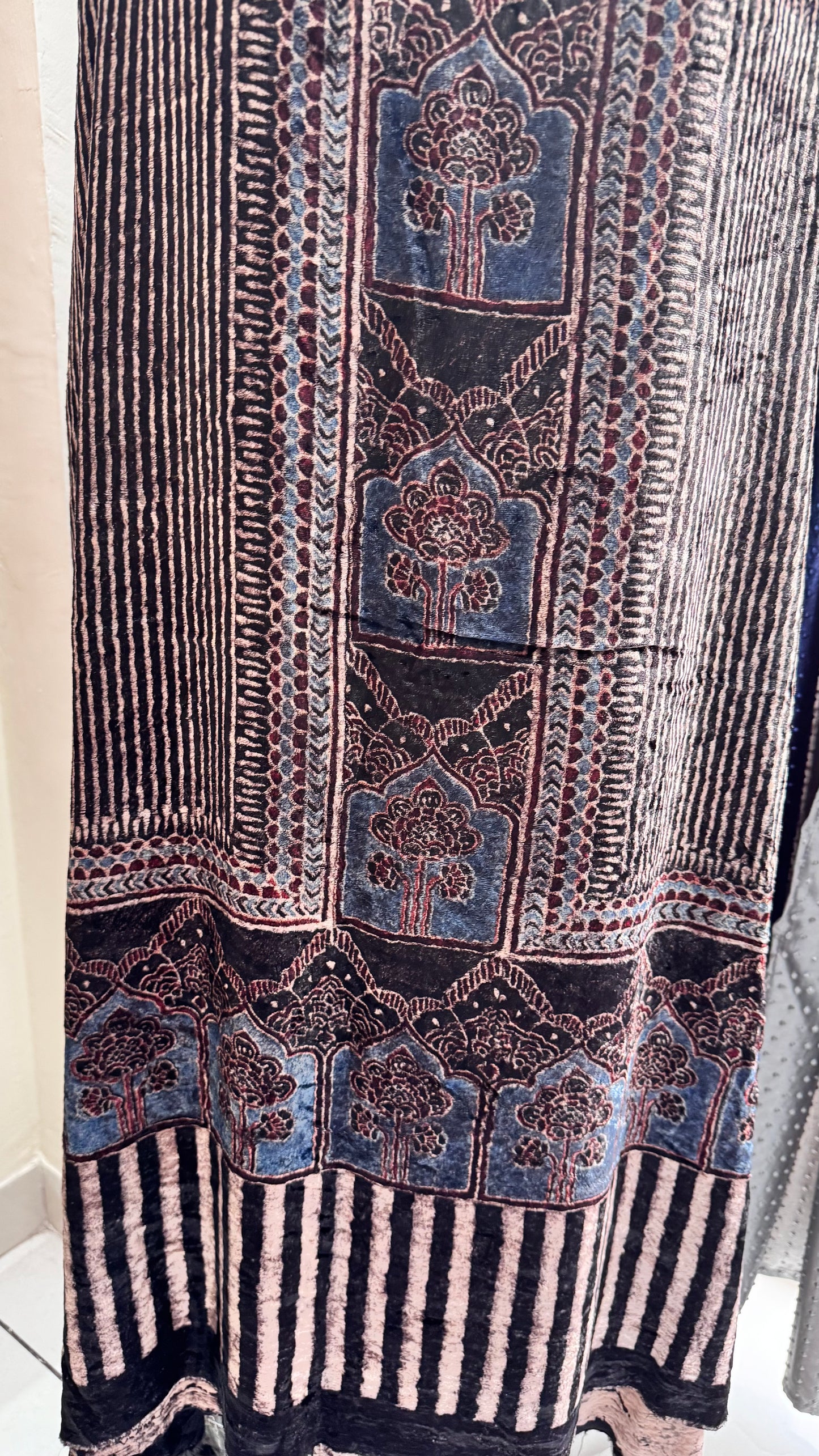 Black Stripes Buta Velvet Fabric Ajrakh Hand Block Print Designer Unstitched Fabric (Kurta Only)