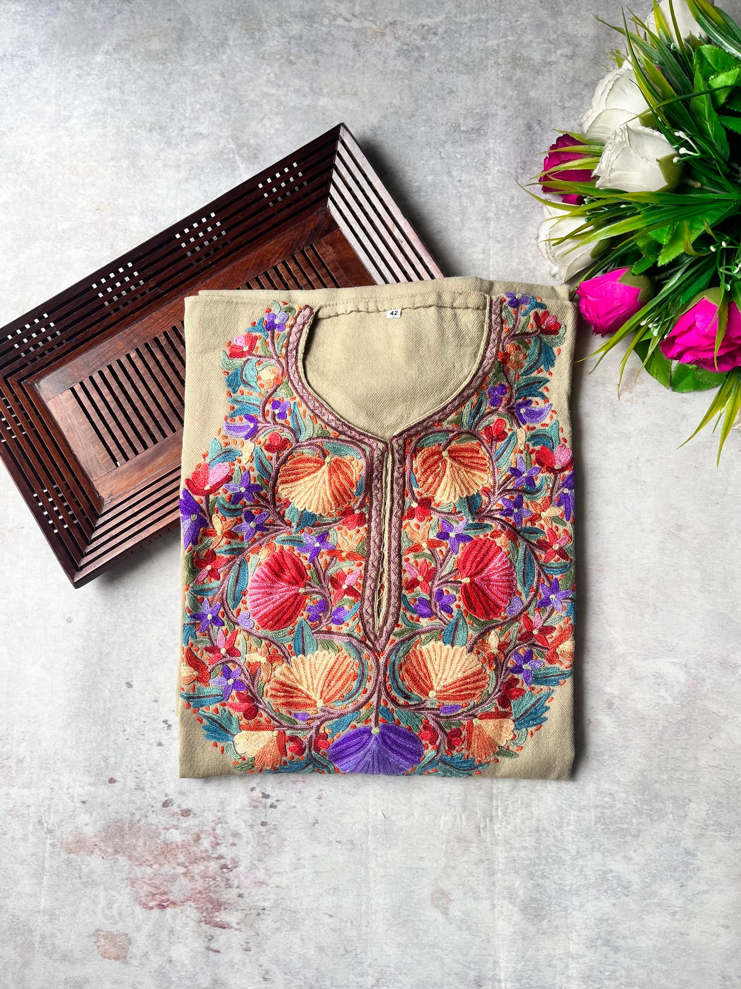 Cream Aari Embroidery Kashmiri Merino Wool Pheran with Pockets