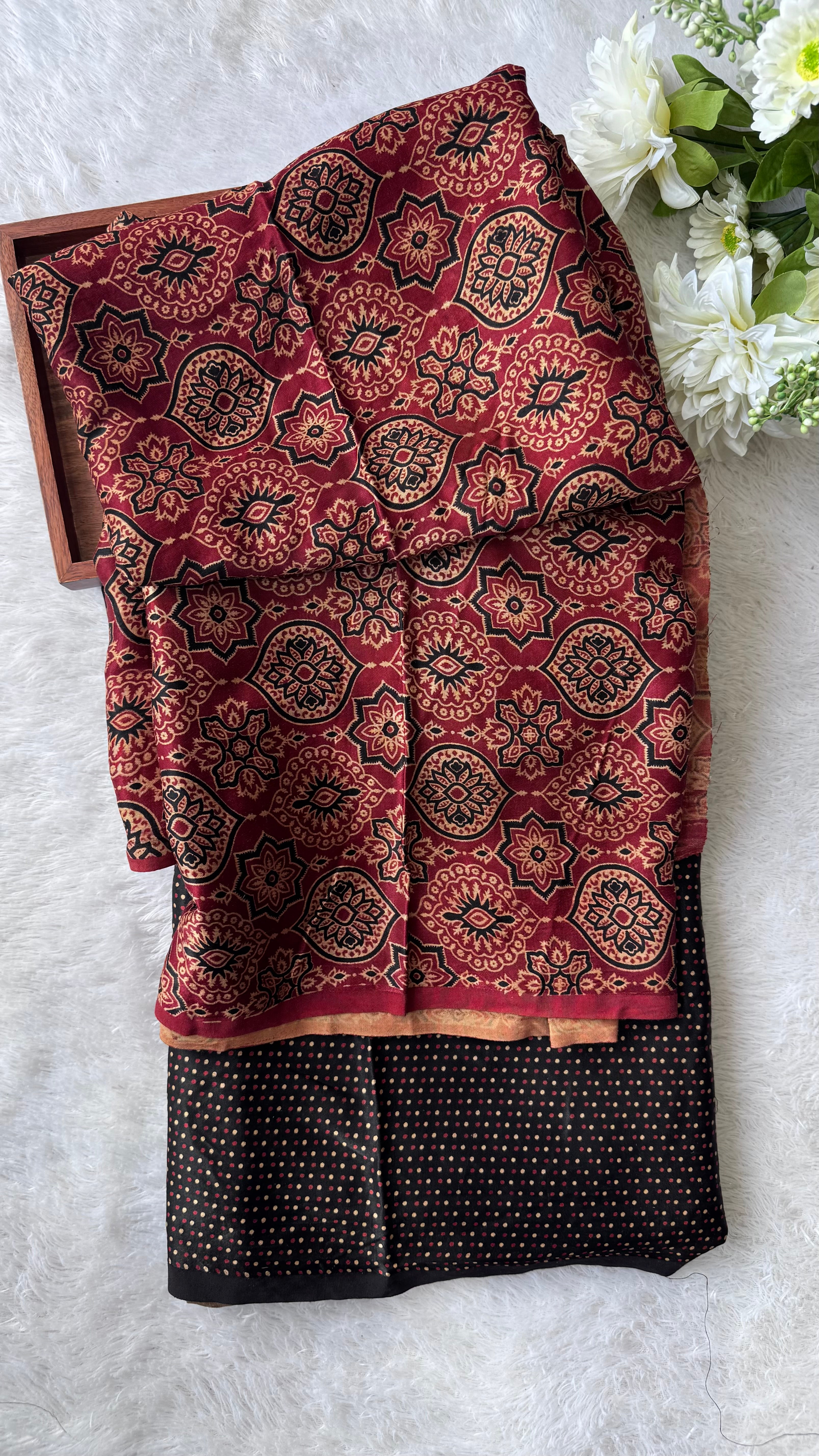 Red Buta Pattern Red Badaam Buta Motif Ajrakh Mashru Silk Kurta Pant Fabric – Desisass