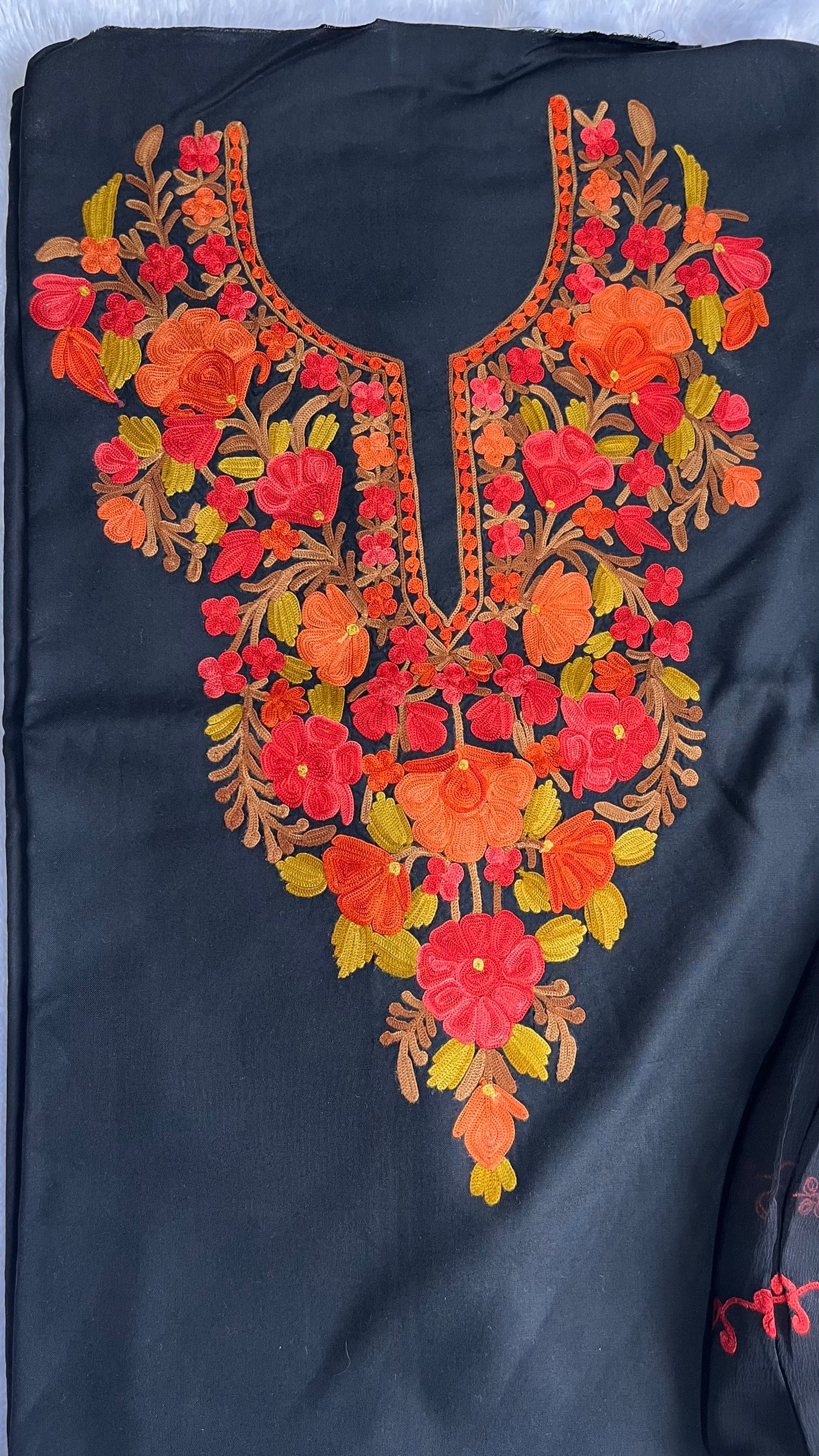 Midnight Black Muslin Cotton Kashmiri Aari Embroidered 3pc Suit Set