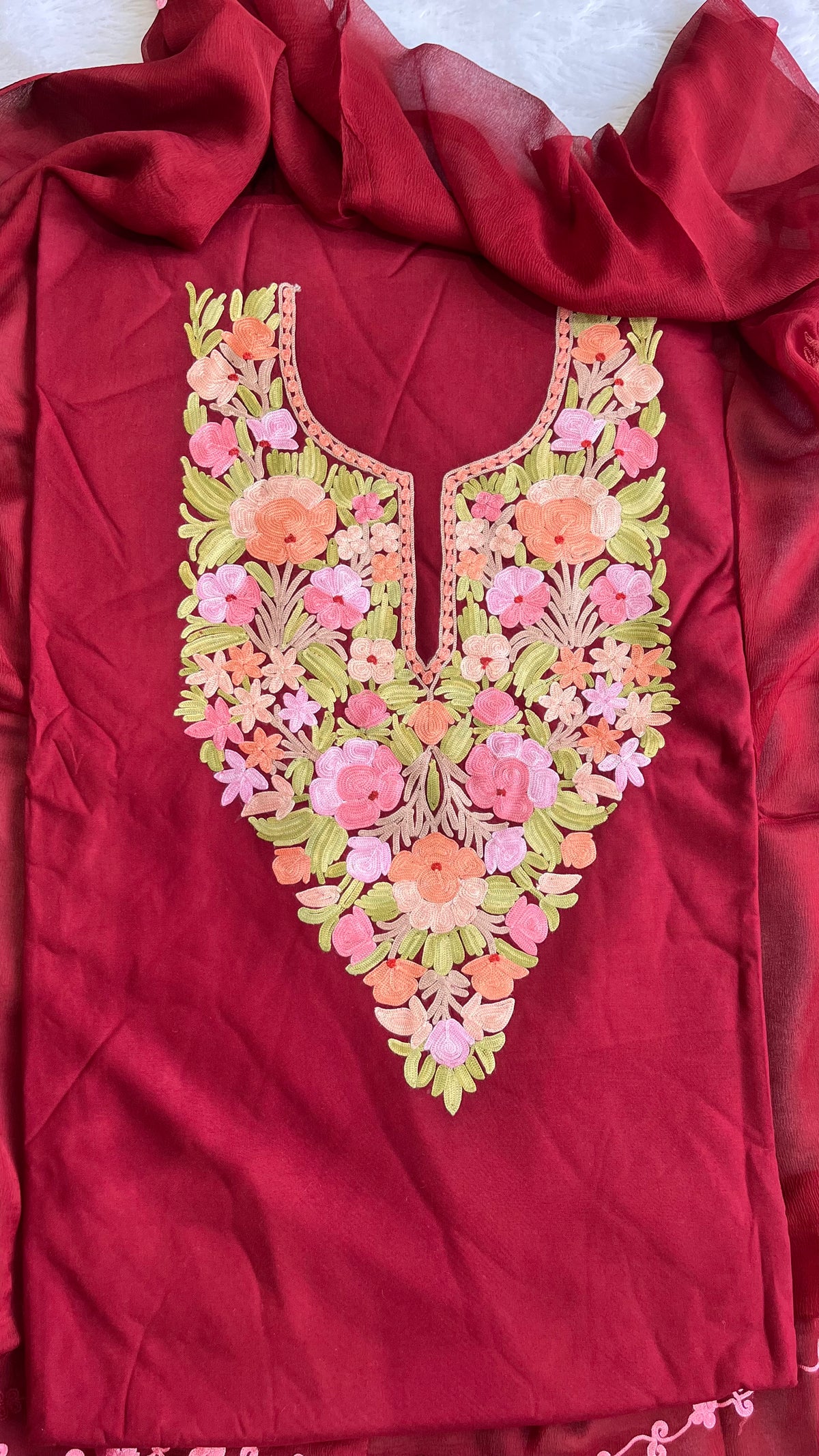 Magestic Maroon Kashmiri Aari Embroidered 3pc Suit Set with Embroidered Muslin Dupatta