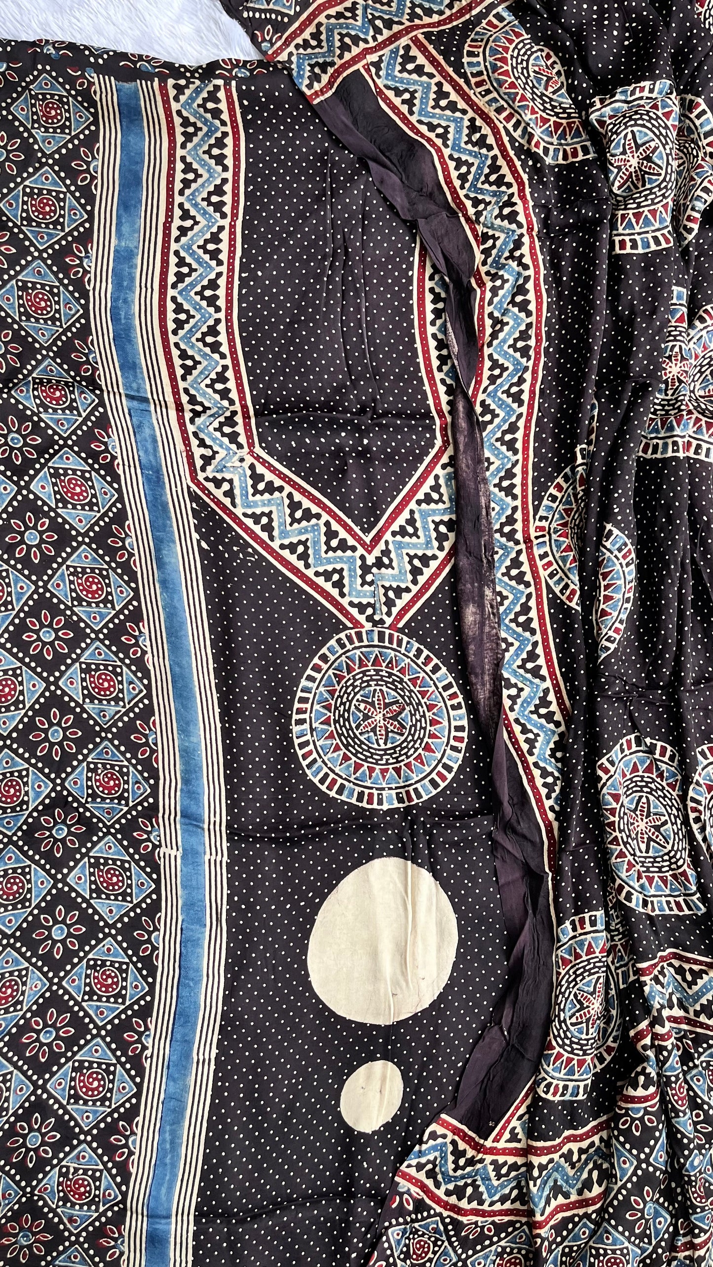 Off white and Black Solid Shade Dhaari Motif Modal Silk Suit with Ajrakh Modal Lagdi Patti Dupatta