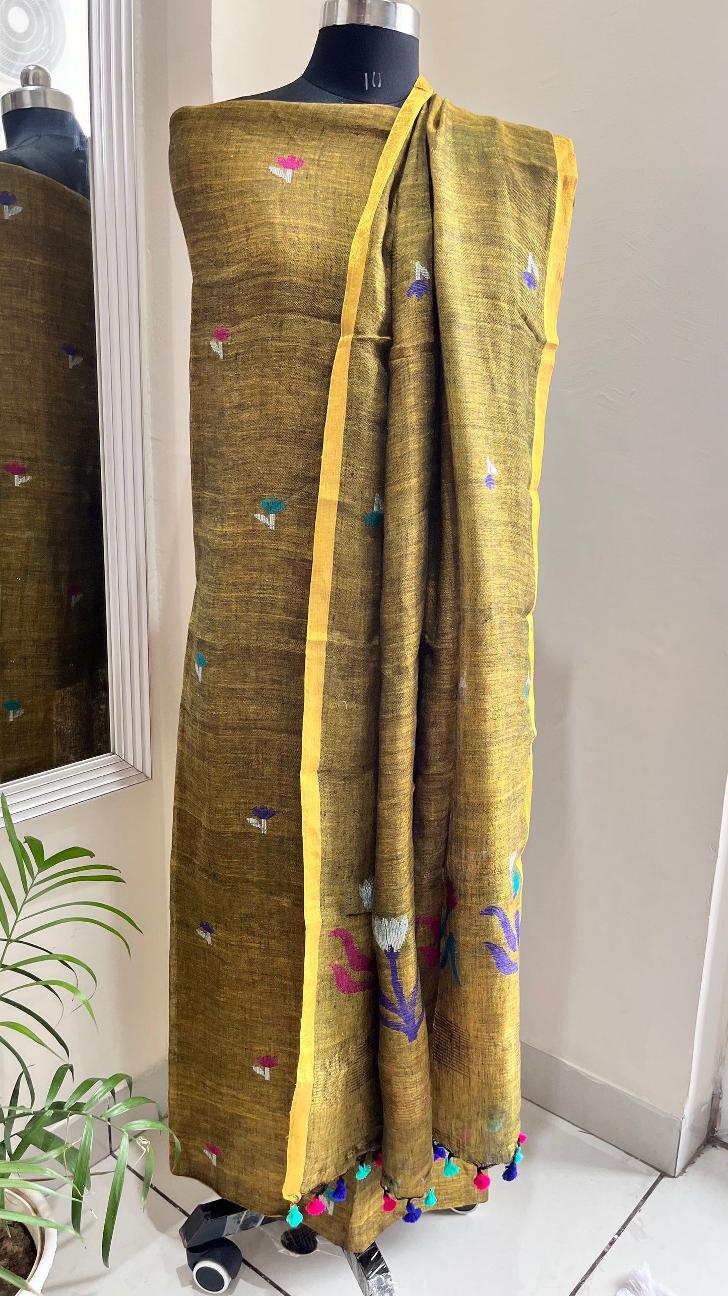 Mehendi Green Paithani Unstitched Pure Linen on Linen Hand Woven Daman 2 pc Suit Set