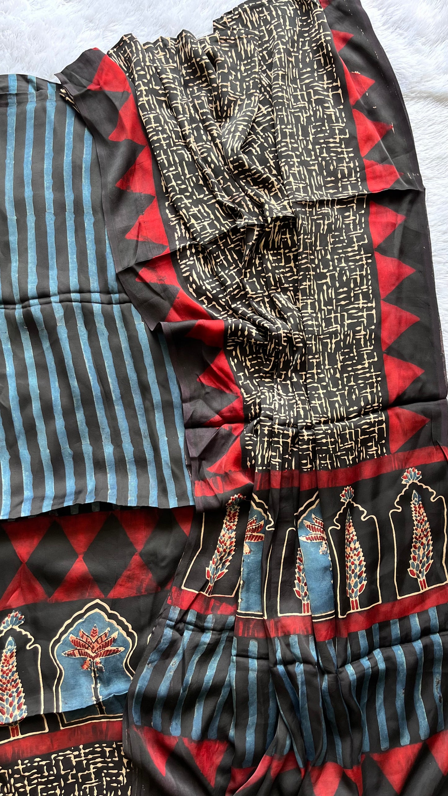 Blue Dhaari and Jahrokha Pure Modal Silk Suit Set with Modal Silk Dupatta