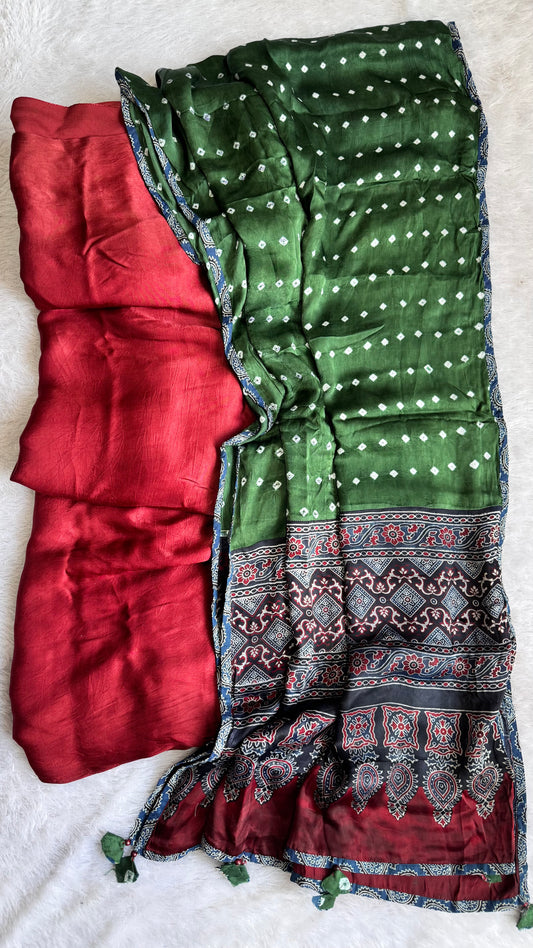 Maroon Solid Shade Modal Silk 2 pc Suit Set with Green Modal Silk Applique Work Dupatta