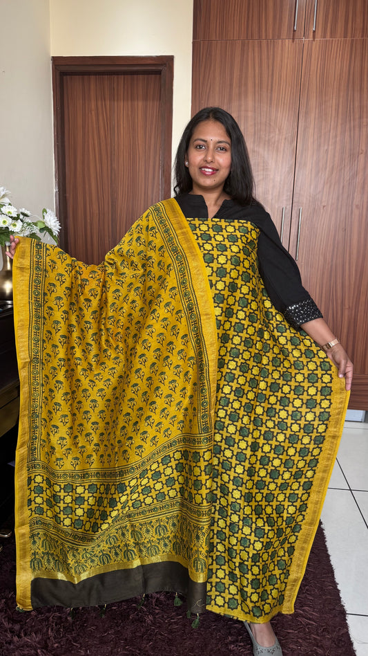 Yellow HoneyComb Floral Motif Hand Block Ajrakh Printed Maheshwari Silk Cotton 2 Piece Suit Set (Copy)