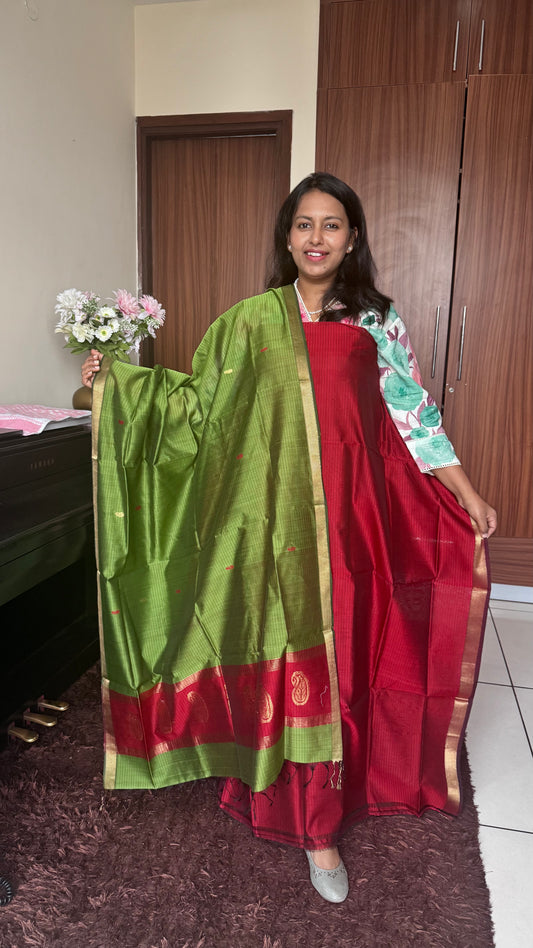 Cherry Red Handwoven Maheshwari Silk Cotton 2 Pc Suit with Dupatta