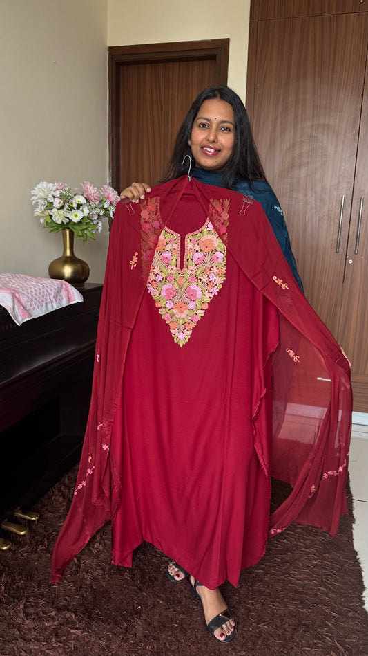 Magestic Maroon Kashmiri Aari Embroidered 3pc Suit Set with Embroidered Muslin Dupatta
