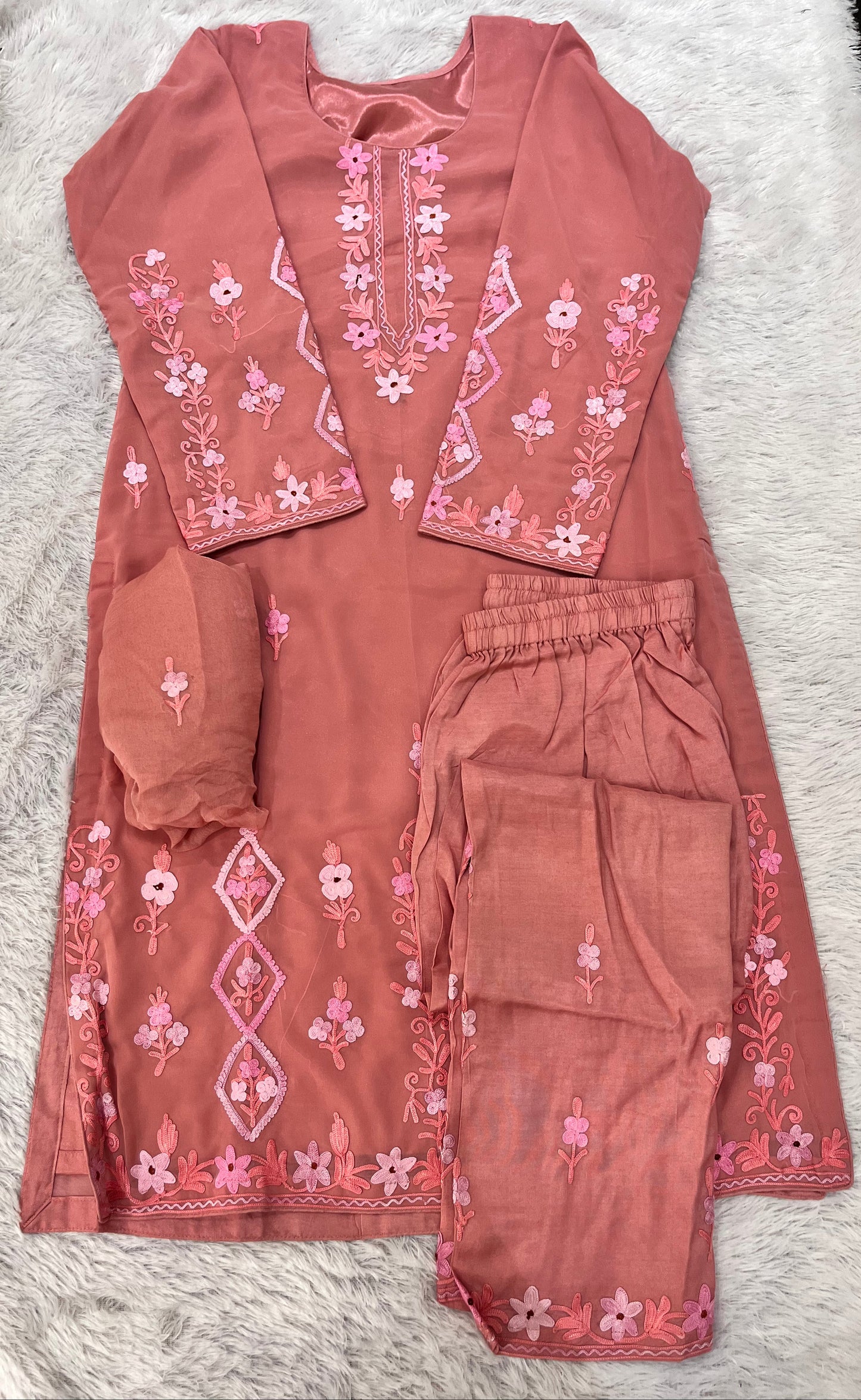 Salmon Pink Georgette Kashmiri Work Suit Set with Matching Duaptta `