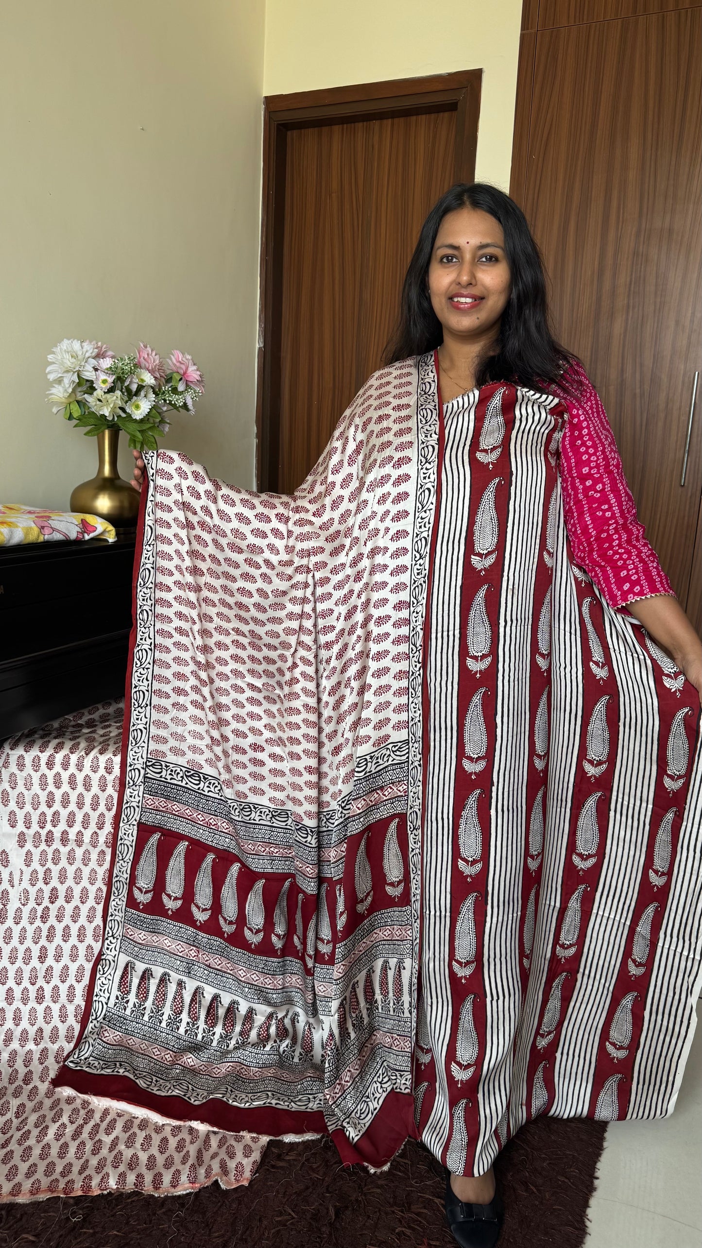 White Shade BIg Leaf Motif Bagh Handblock Modal Silk Suit Set - 3 Piece