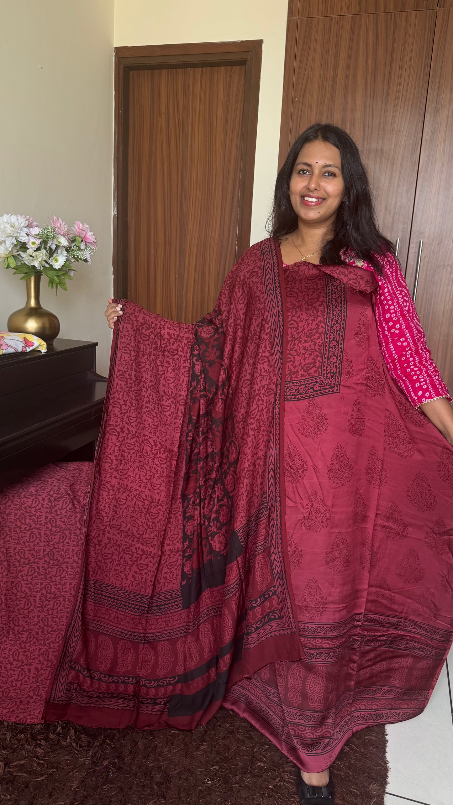 Deep Maroon Big Leaf Motif Bagh Handblock Modal Silk Suit Set - 3 Piece