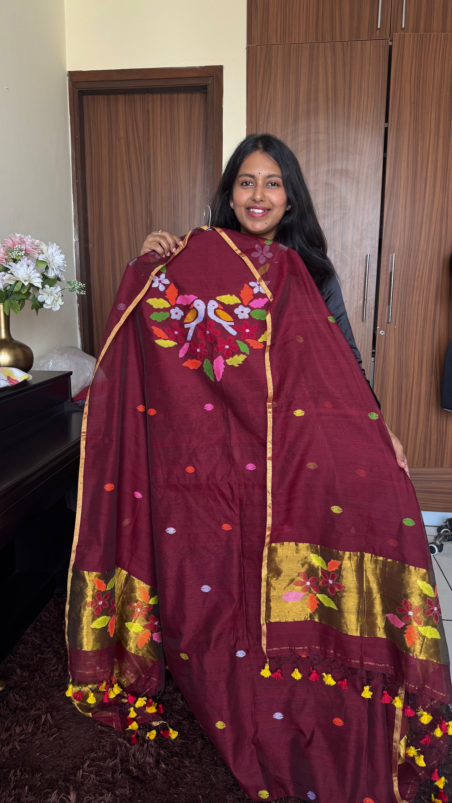 Wine Shade Jamdaani Resham Muslin with Paithani Dupatta-2Pc
