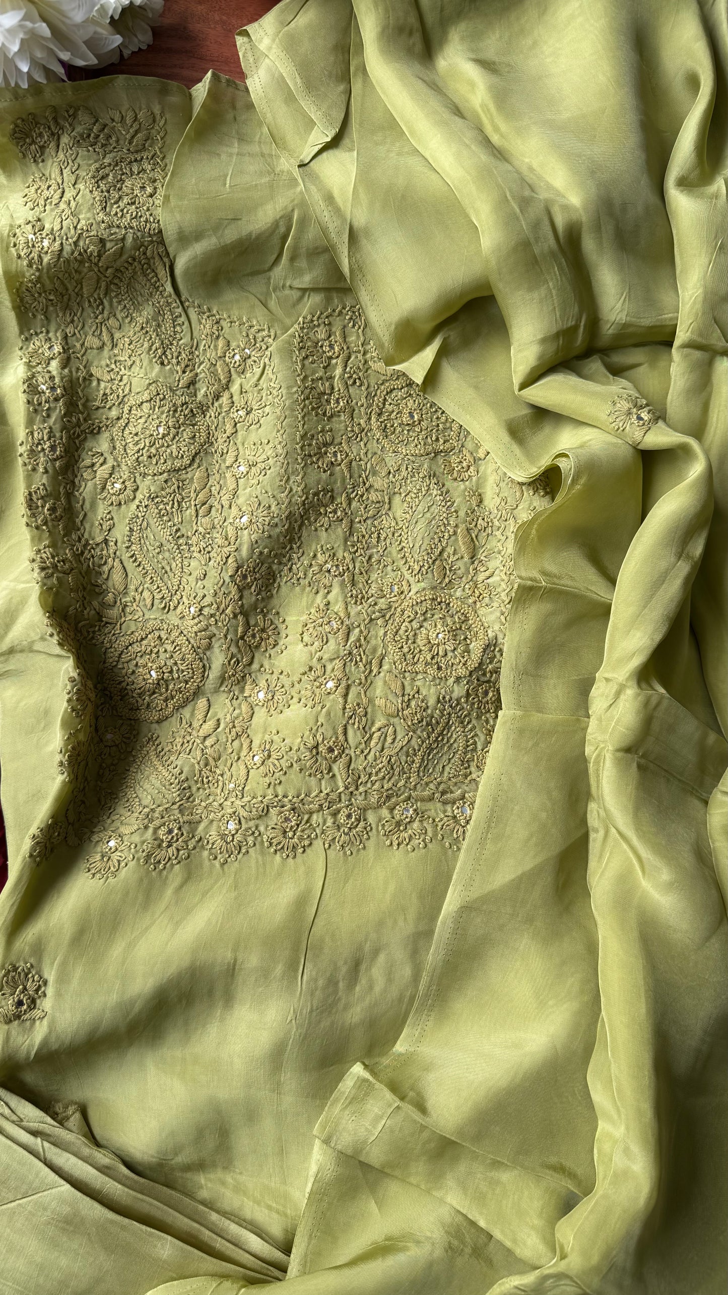 Olive Green Crepe Suit Set with Chinon Chiffon Dupatta and Threadwork