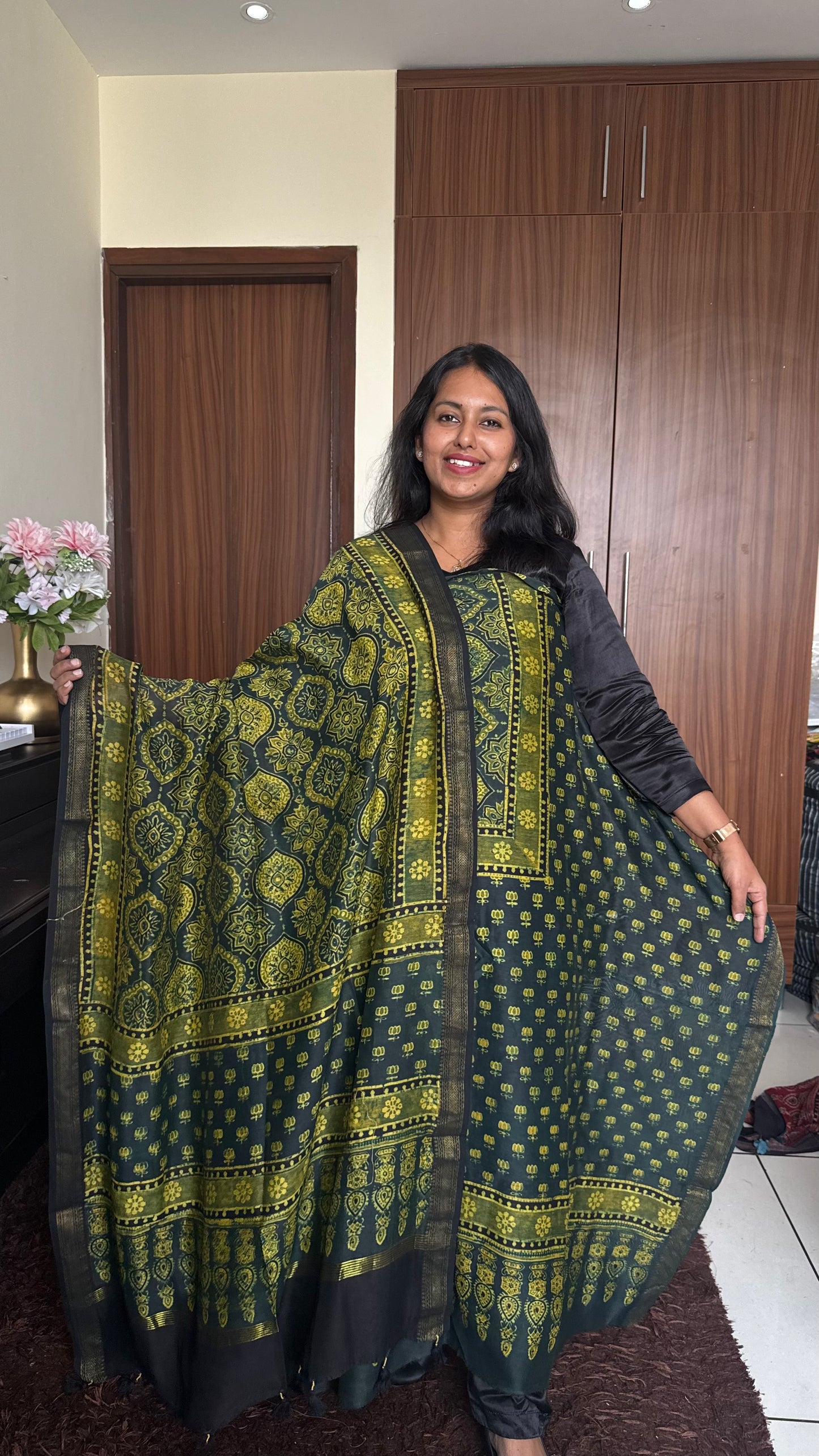 Green Kamal Buta Yoke Ajrakh HandBlocked Maheshwari Silk Cotton Suit 2 Pc