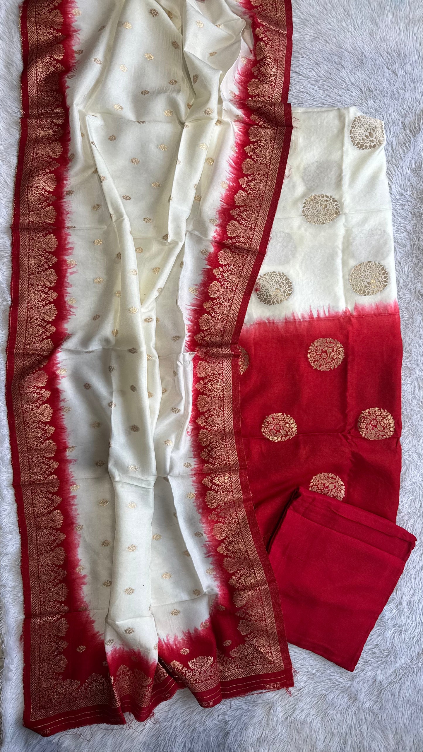 OffWhite Dual Shade Kurta & Dupatta Dola Silk Suit with Zari Weave -3 Pc