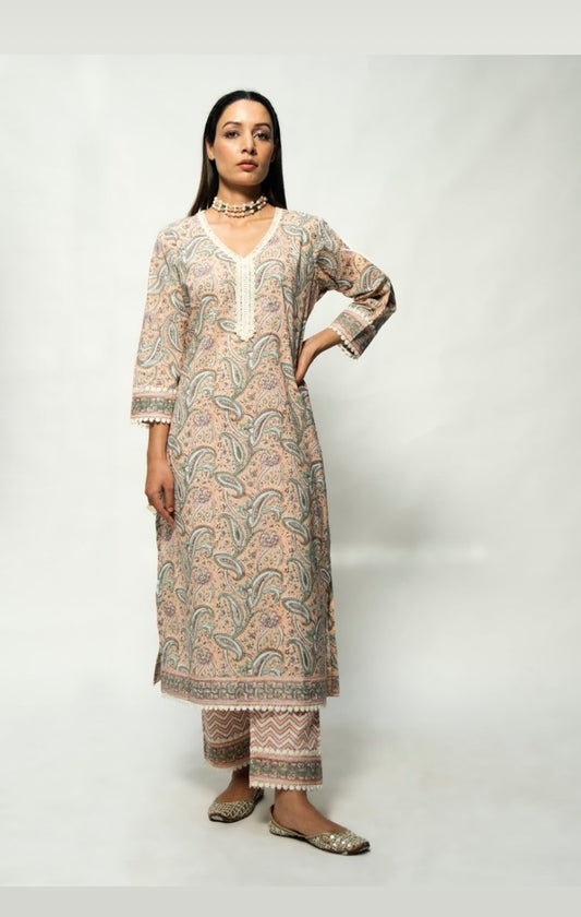 Peach Mugal Booti Print Pure Cotton Kurta and Pant Set with Lace Details