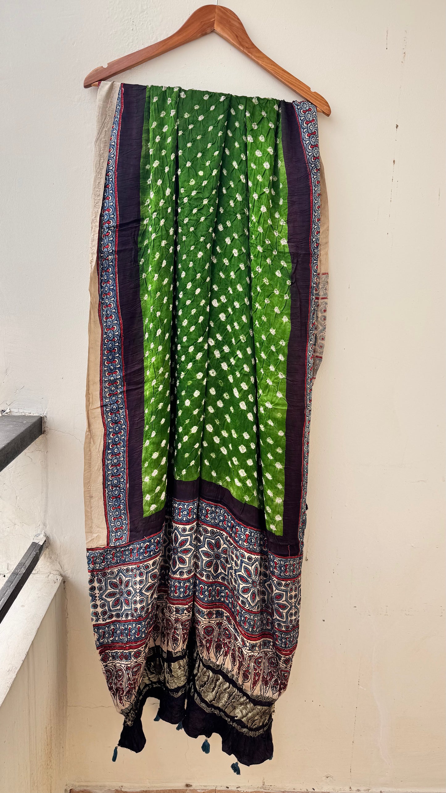 Kacchi Kairi Green Multi Dotted Modal Silk Bandhani Ajrakh Lagdi Patti Dupatta