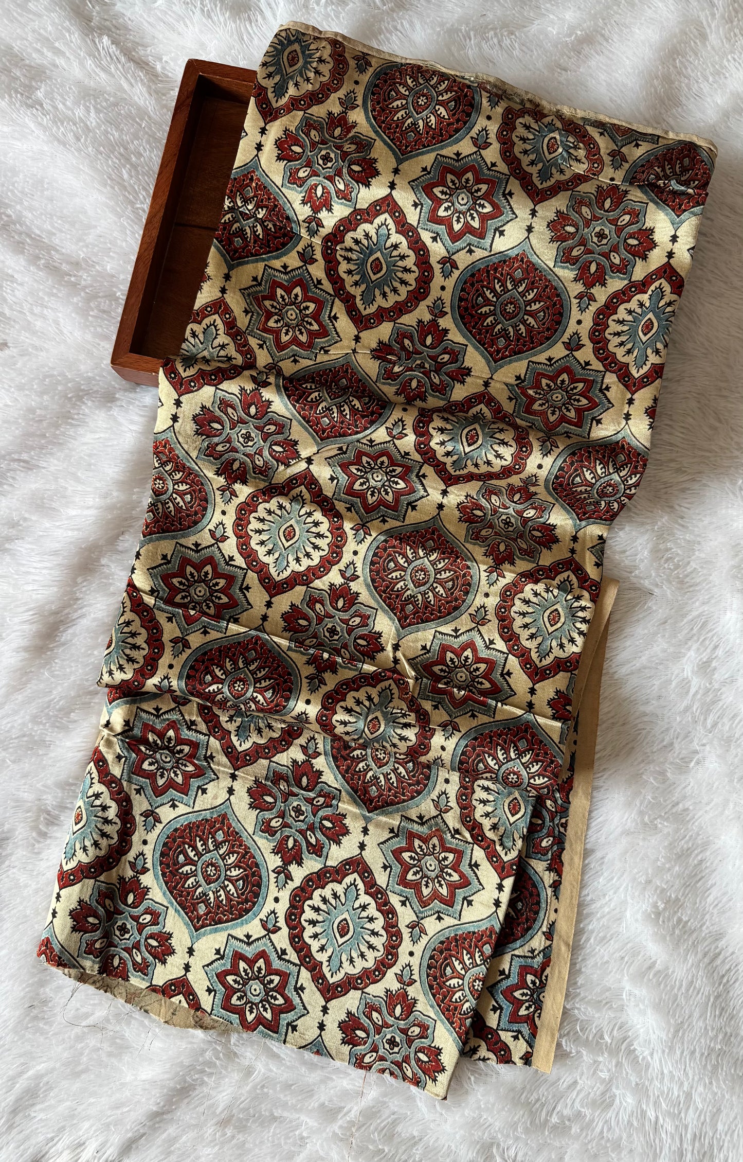 Off White Base Badam Boota Printed Mashru Silk Blouse Piece