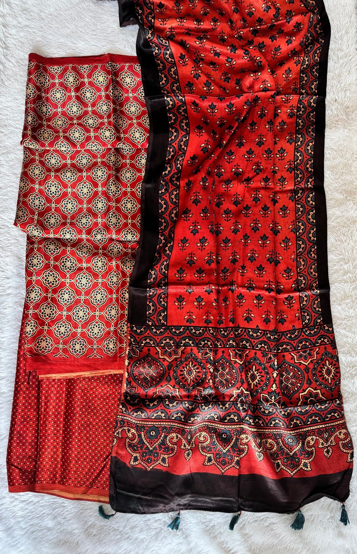Ravishing Red Jaal Boota Mashru 3 pc Suit Set with Ajrakh Mashru Tasseled Silk Stole