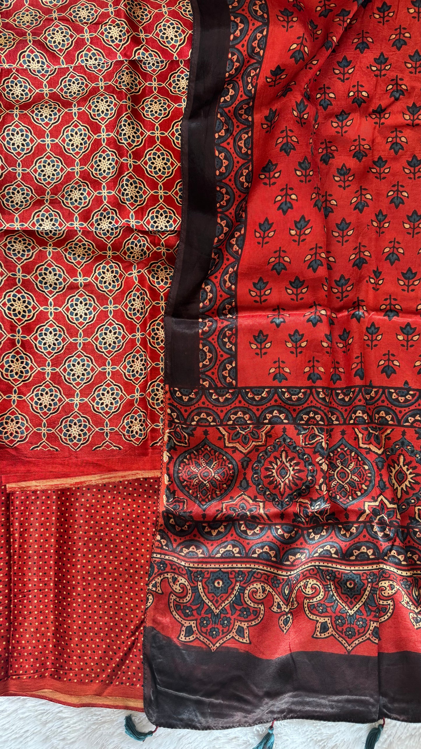 Ravishing Red Jaal Boota Mashru 3 pc Suit Set with Ajrakh Mashru Tasseled Silk Stole